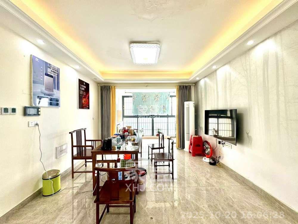 中南国际眼镜城（中伟商业中心）  4室2厅2卫    2600.0元/月室内图