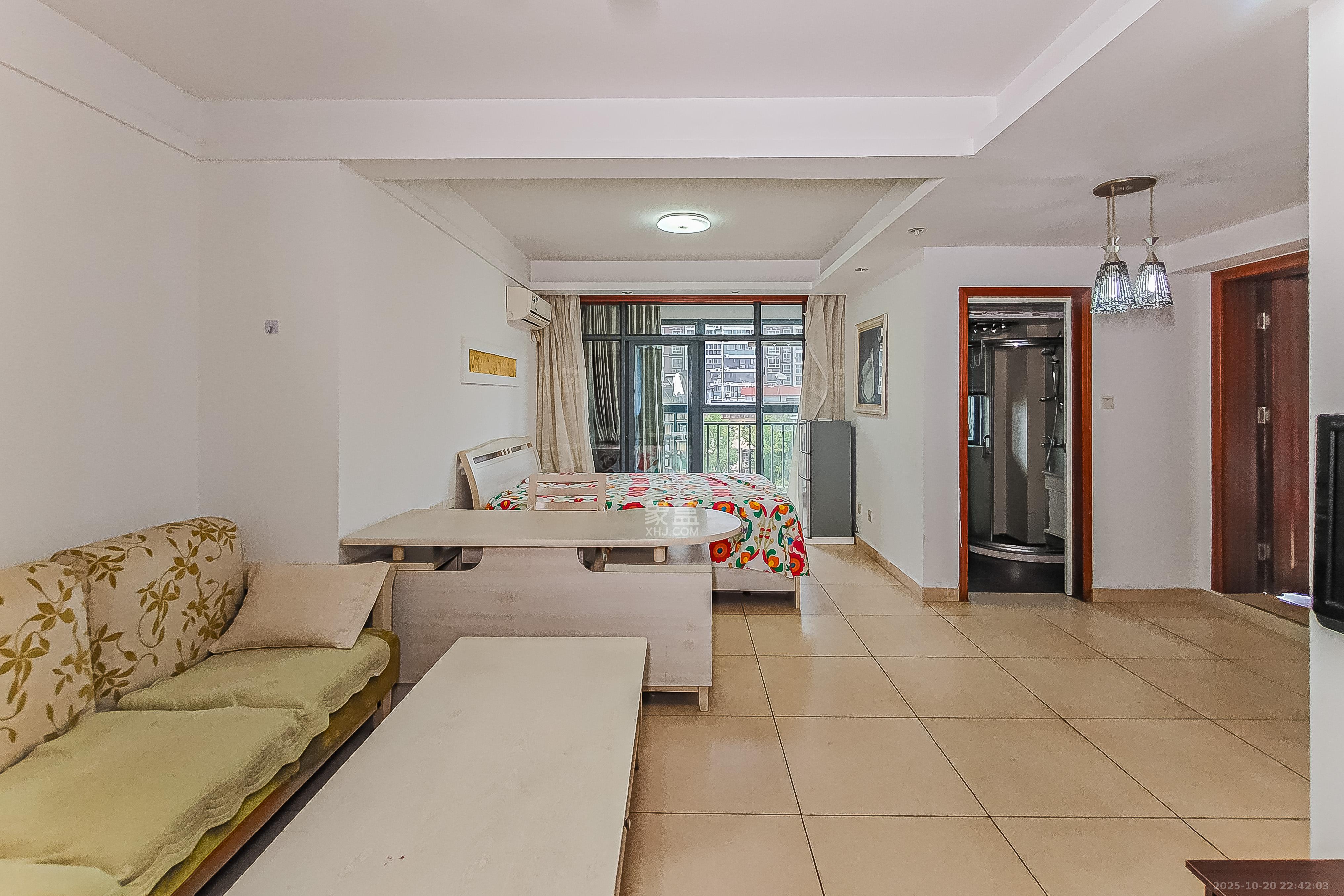 君庭金福苑  2室1厅1卫    65.0万客厅