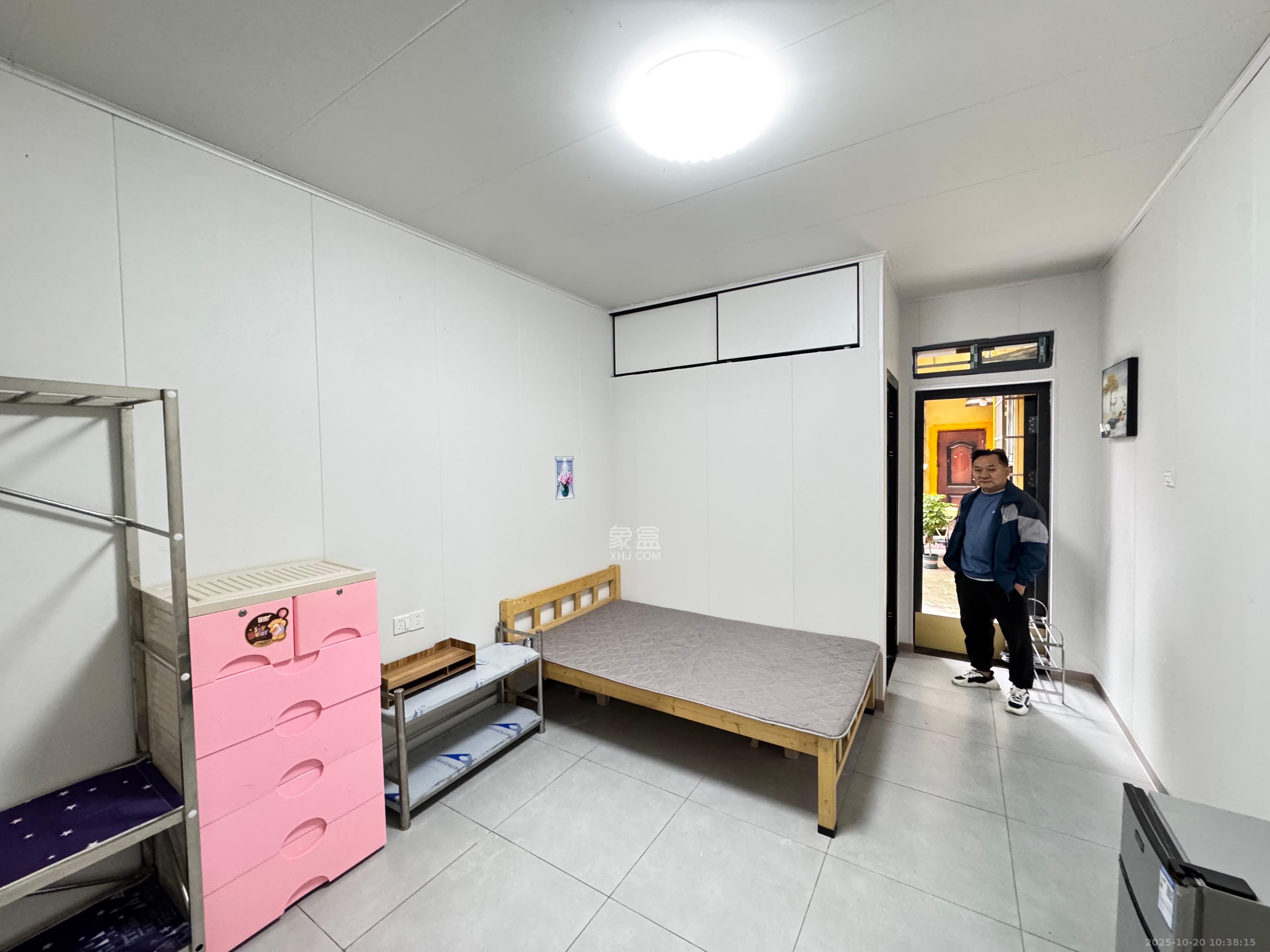 砂子塘社区  1室1厅1卫    900.0元/月 砂子塘社区  1室1厅1卫    900.0元/月室内图1