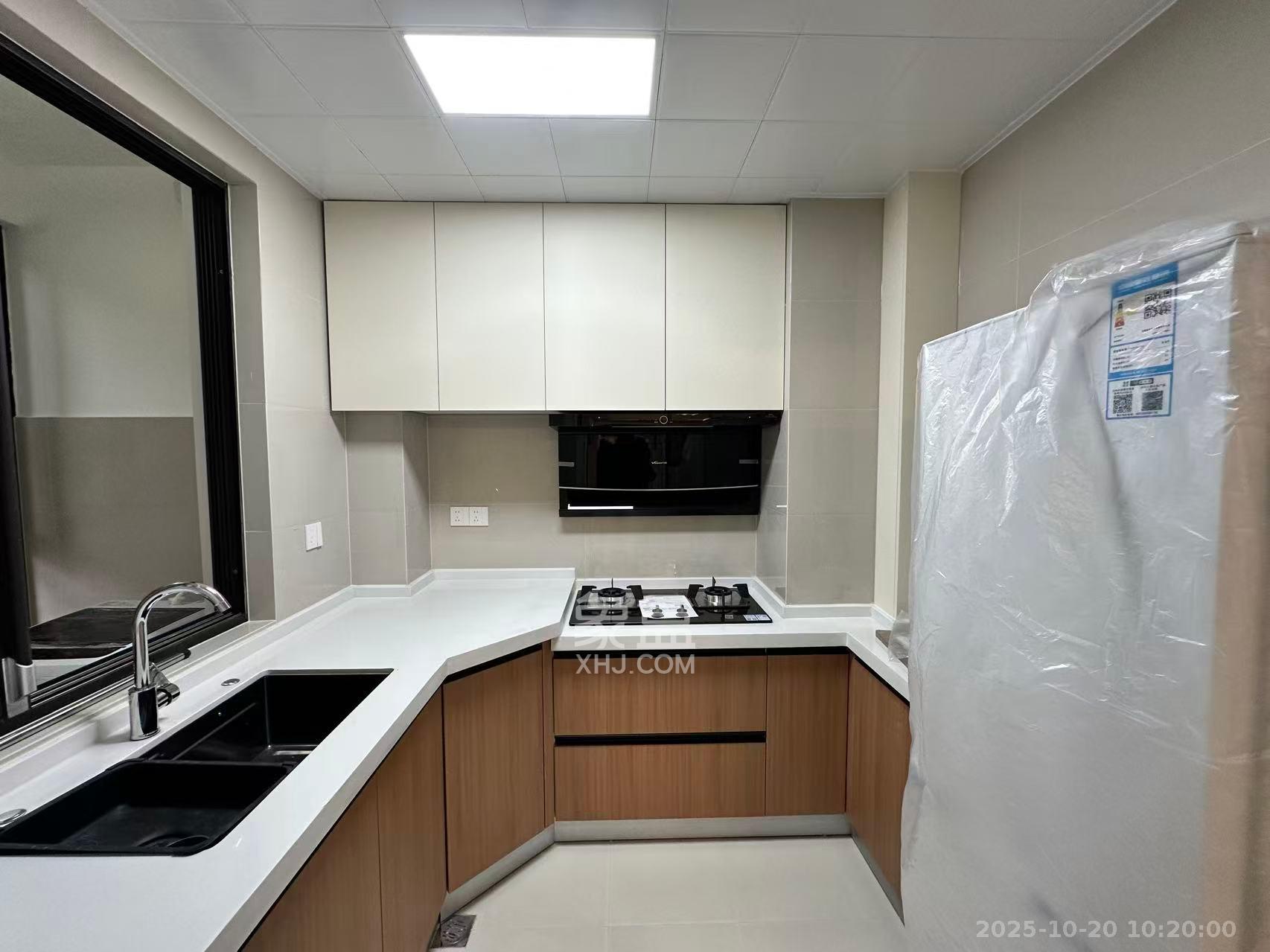 大都汇天悦（保利大都汇三期）  3室2厅2卫    3300.0元/月室内图