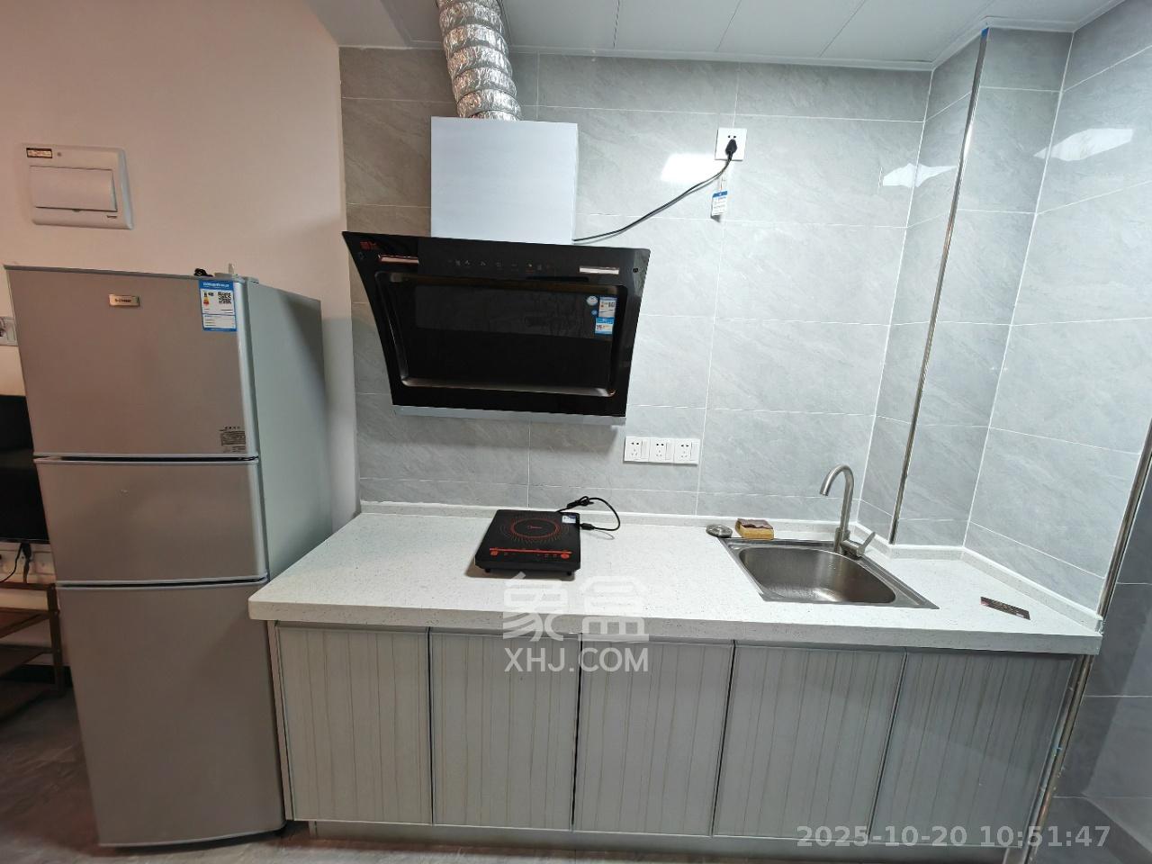 中海珑悦府  1室1厅1卫    1000.0元/月