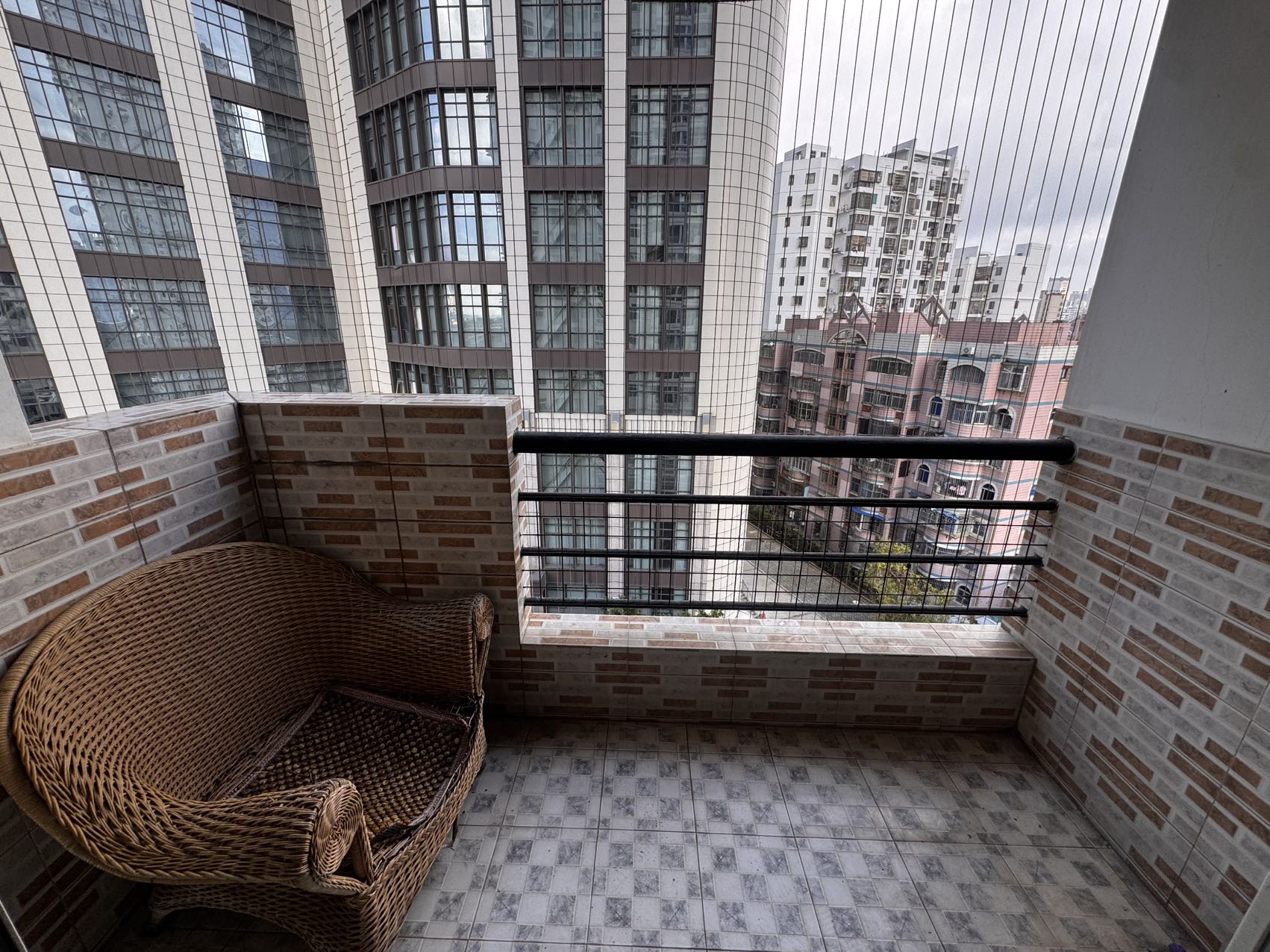 滨海明珠  2室1厅1卫    103.0万 滨海明珠  2室1厅1卫    103.0万室内图