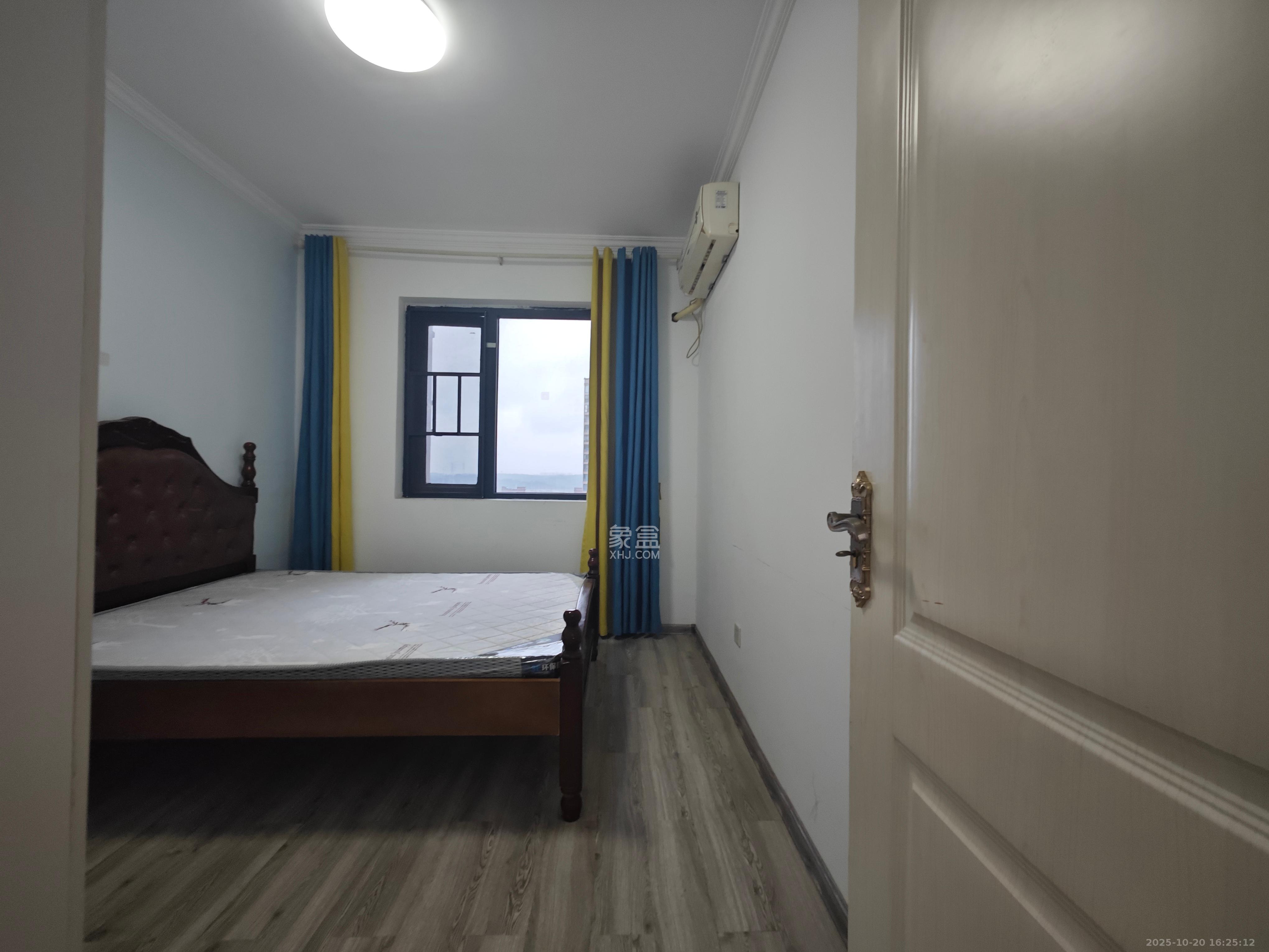 中建嘉和城  3室2厅2卫    2500.0元/月 中建嘉和城  3室2厅2卫    2500.0元/月室内图