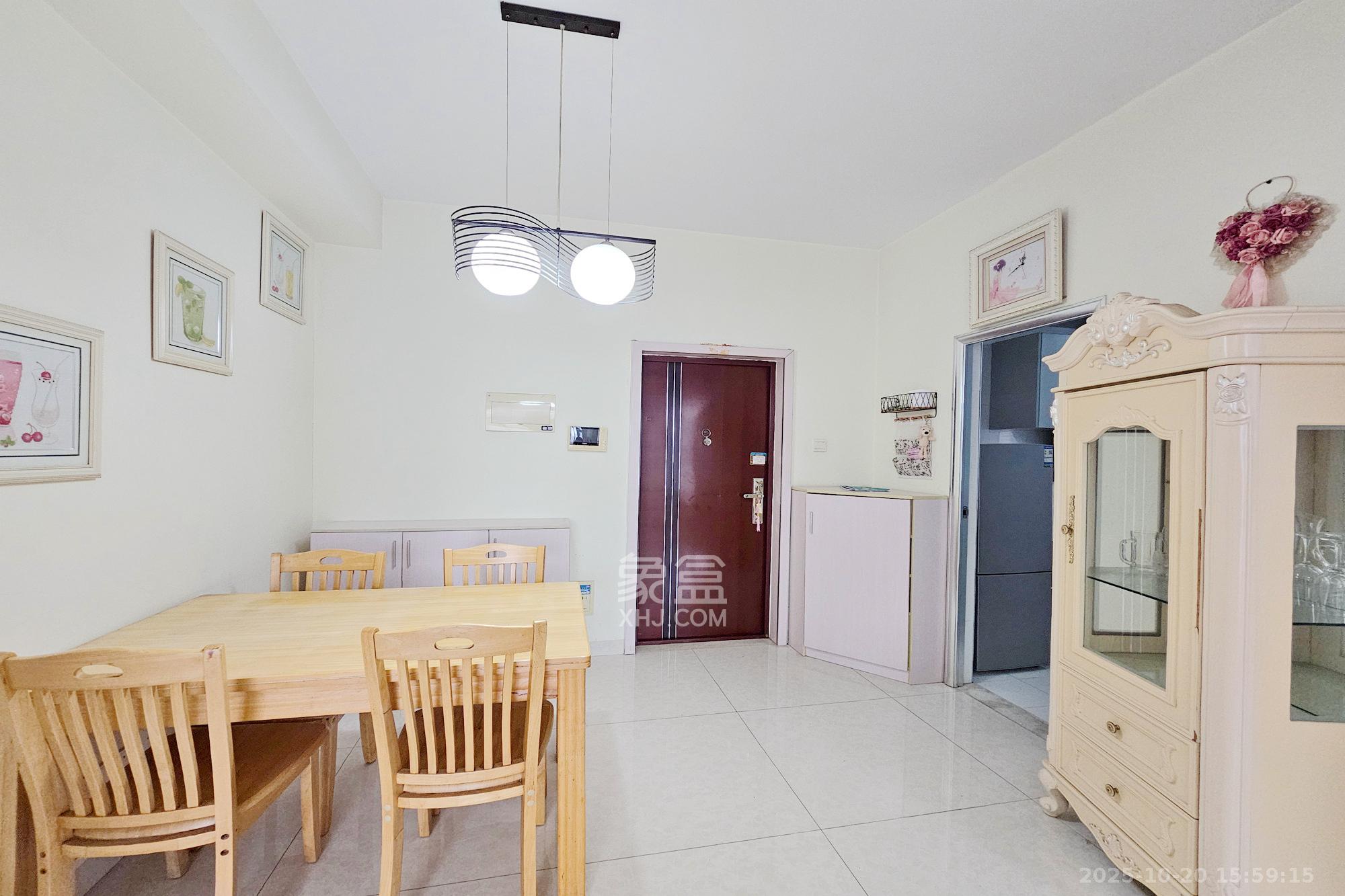 星城映象  2室2厅1卫    2200.0元/月室内图