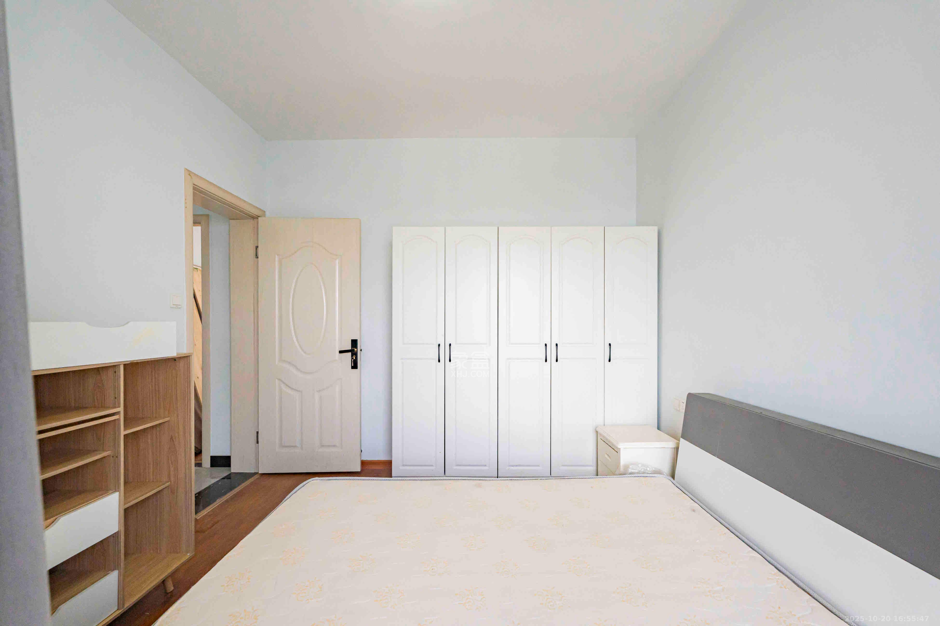 上园商住小区 3室2厅1卫 3000.0元/月 上园商住小区 3室2厅1卫 3000.0元/月室内图