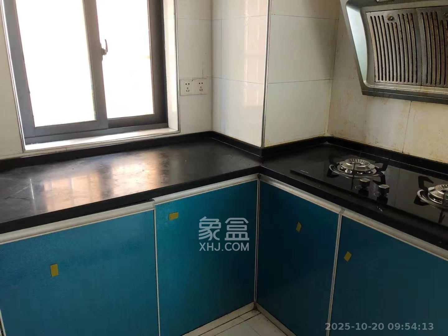 上峰苑(兰亭玥岛) 2室2厅1卫 1800.0元/月 上峰苑(兰亭玥岛) 2室2厅1卫 1800.0元/月室内图