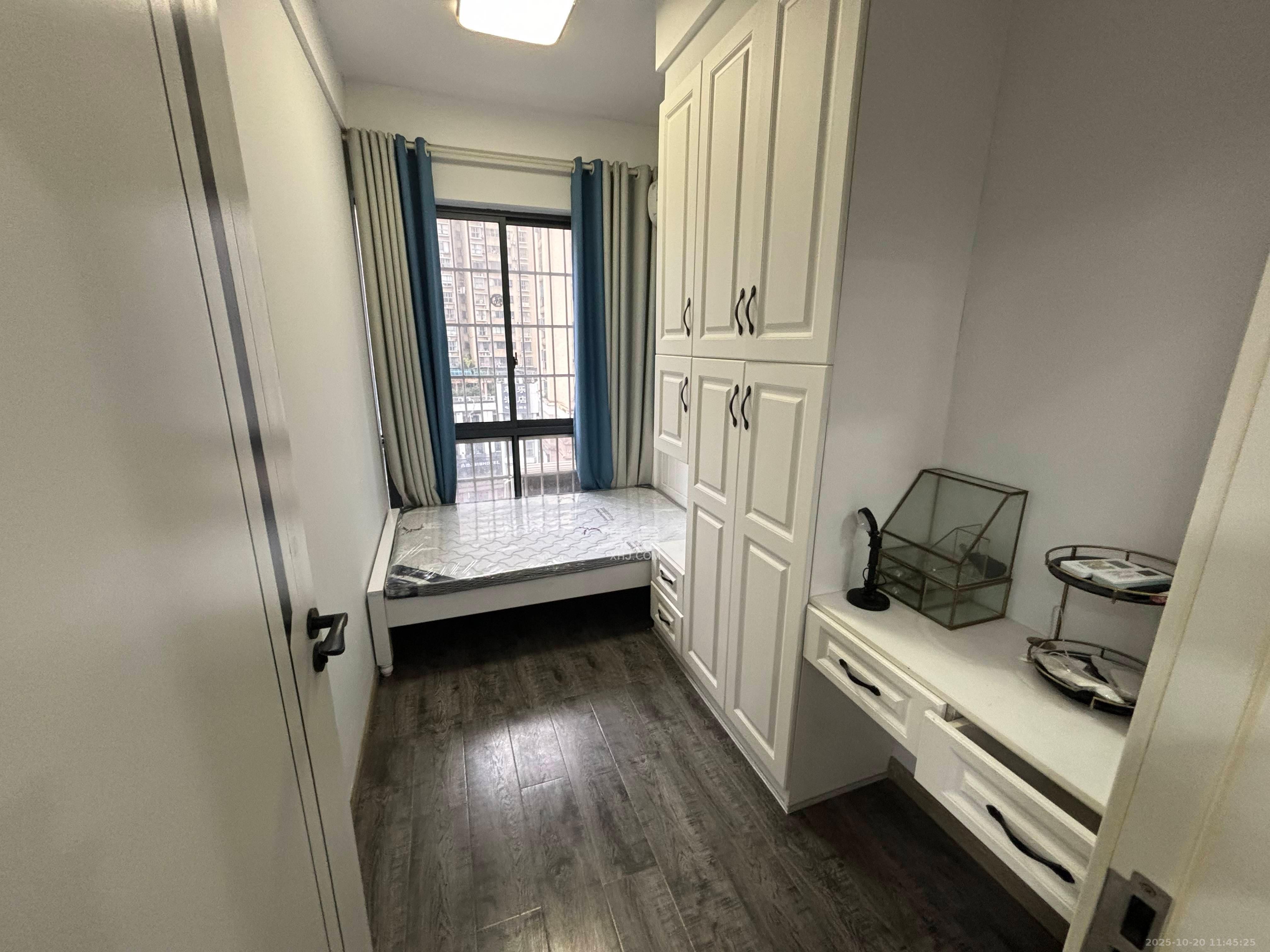 中山大厦（广阔大厦）  2室1厅1卫    2600.0元/月室内图