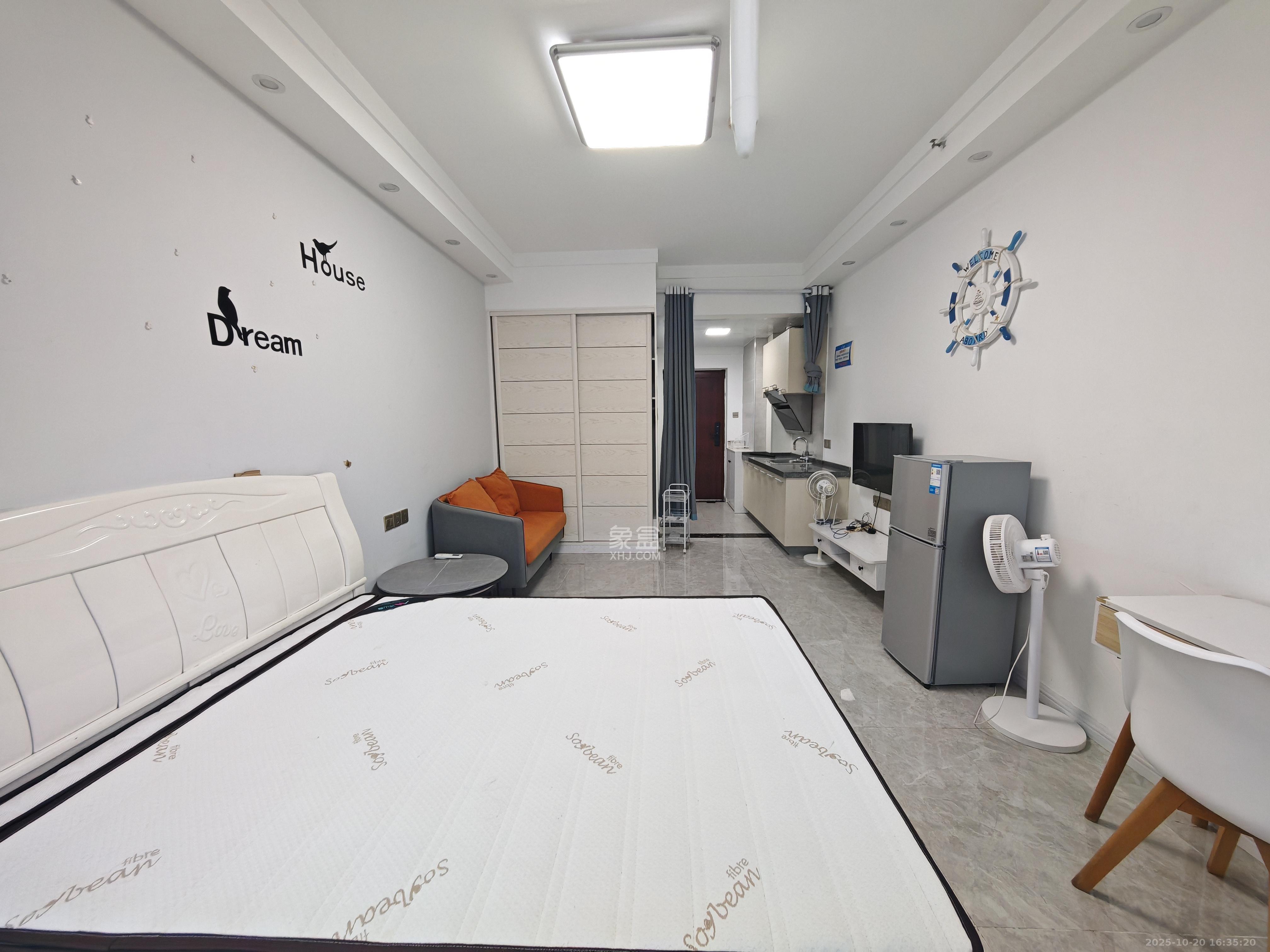 达美美立方  1室1厅1卫    1600.0元/月 达美美立方  1室1厅1卫    1600.0元/月室内图