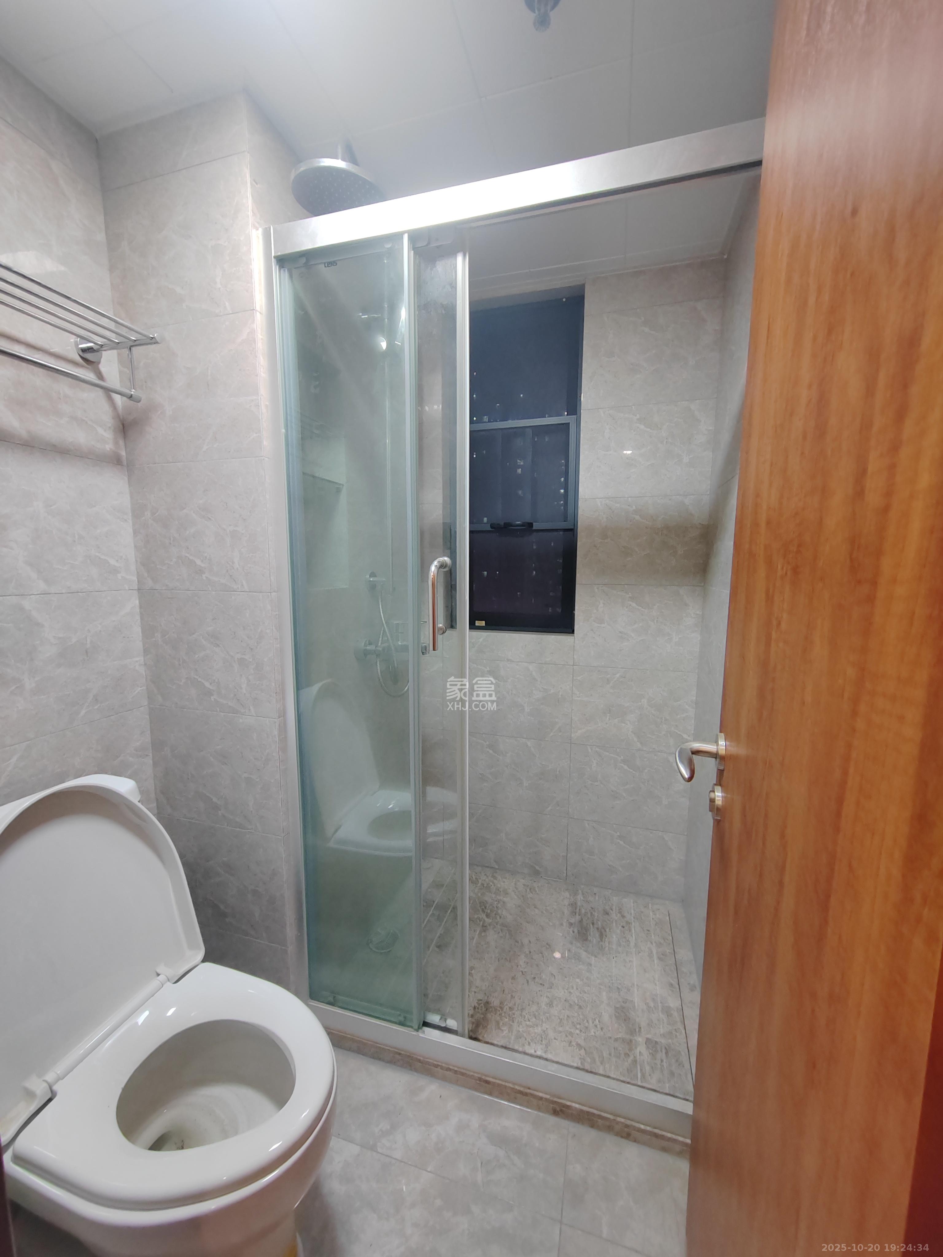 梅溪悦章  4室2厅2卫    3300.0元/月室内图