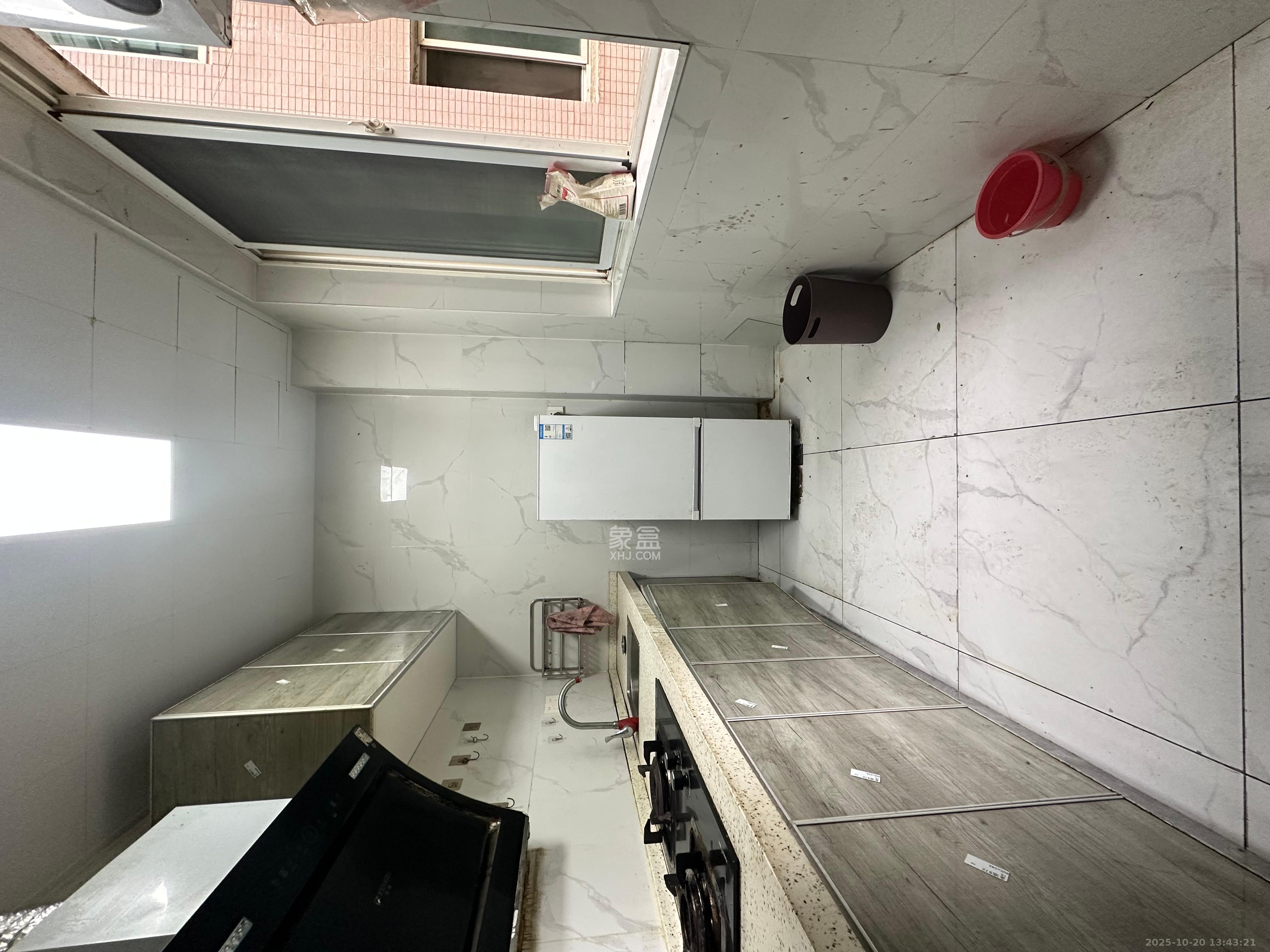 左岸春天  2室2厅1卫    1950.0元/月室内图