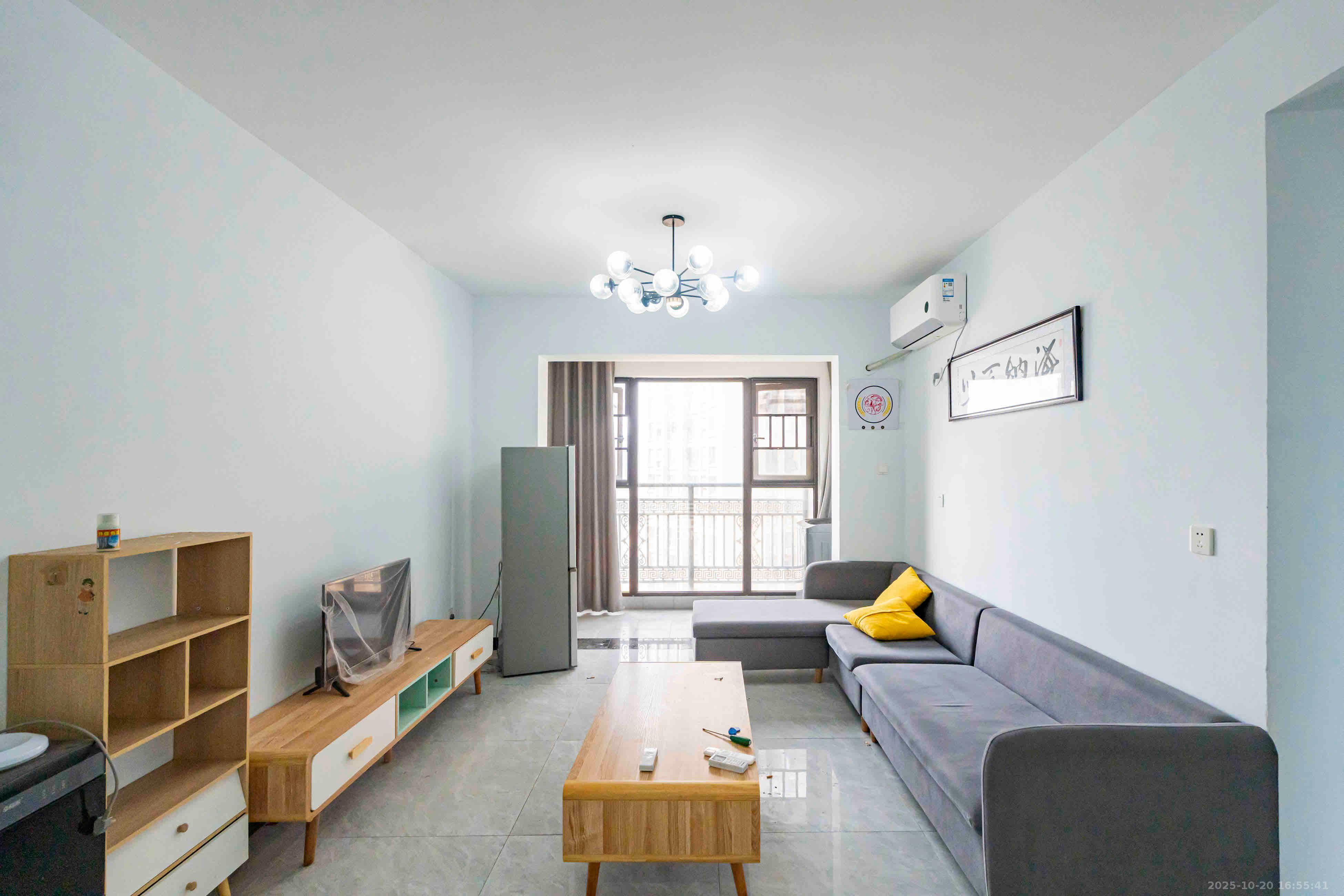 上园商住小区 3室2厅1卫 3000.0元/月 上园商住小区 3室2厅1卫 3000.0元/月室内图