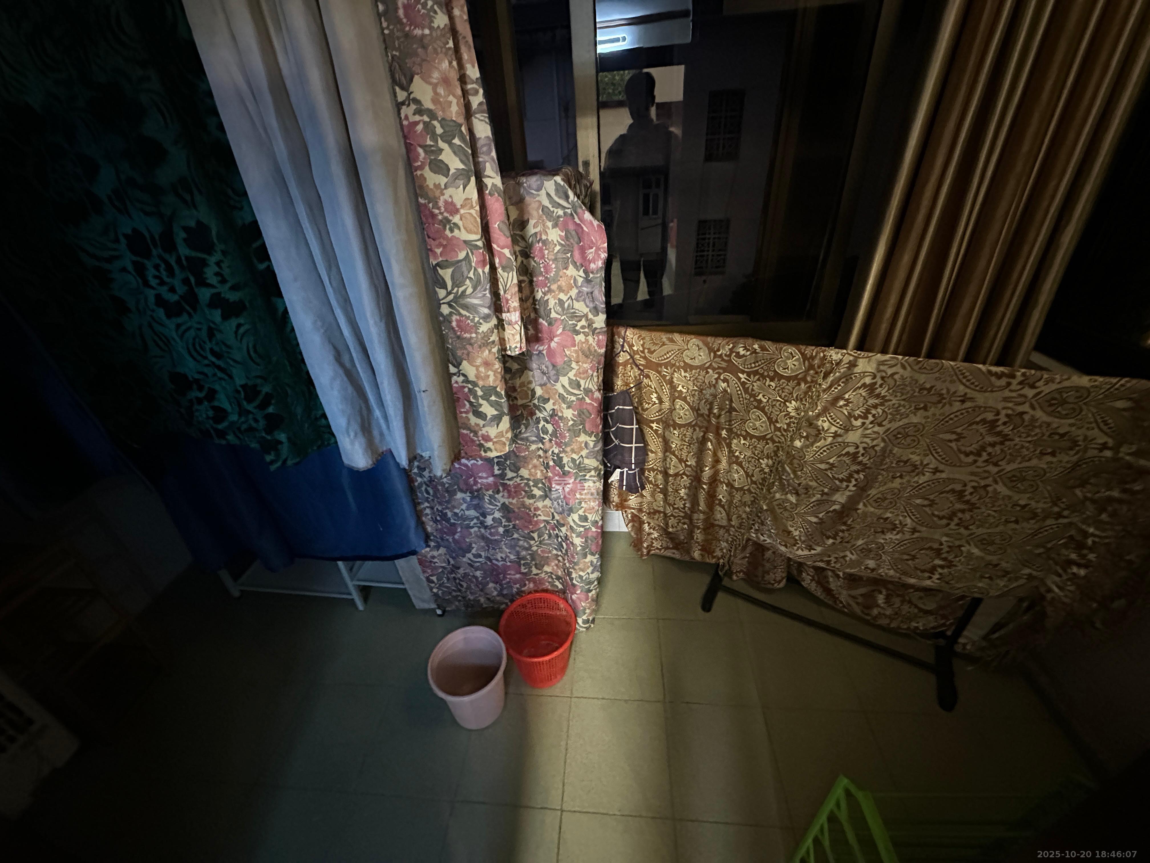 解放四村航道宿舍  2室1厅1卫    1600.0元/月 解放四村航道宿舍  2室1厅1卫    1600.0元/月室内图