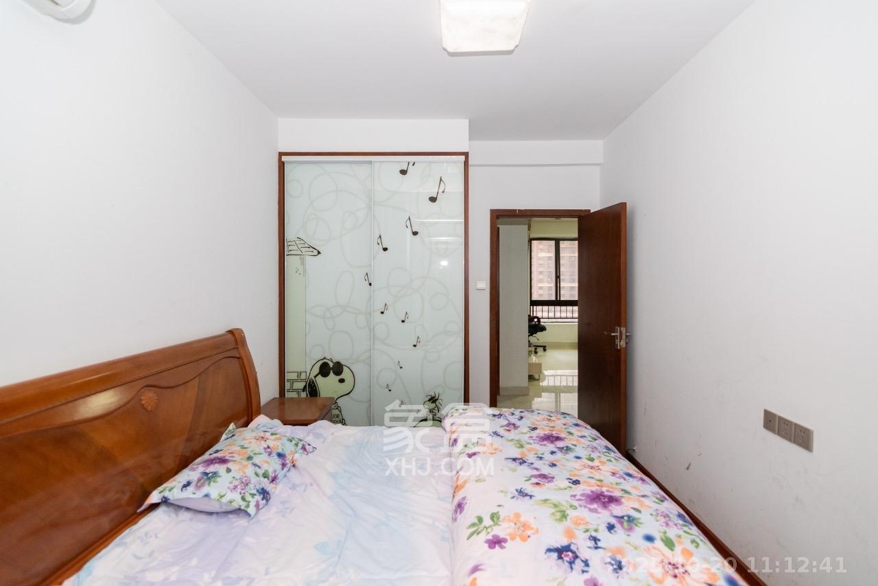 新城国际花都  3室2厅1卫    1800.0元/月室内图