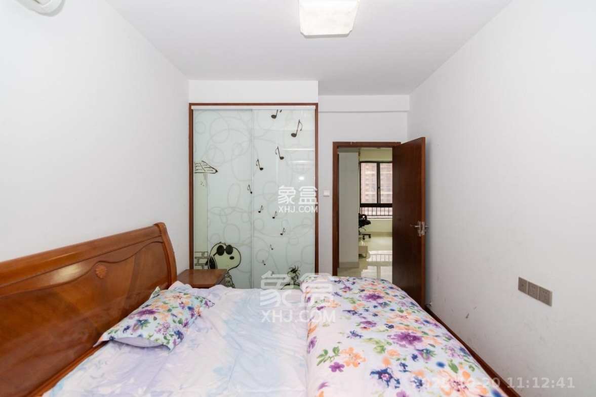 新城国际花都 3室2厅1卫 1800.0元/月 新城国际花都 3室2厅1卫 1800.0元/月室内图