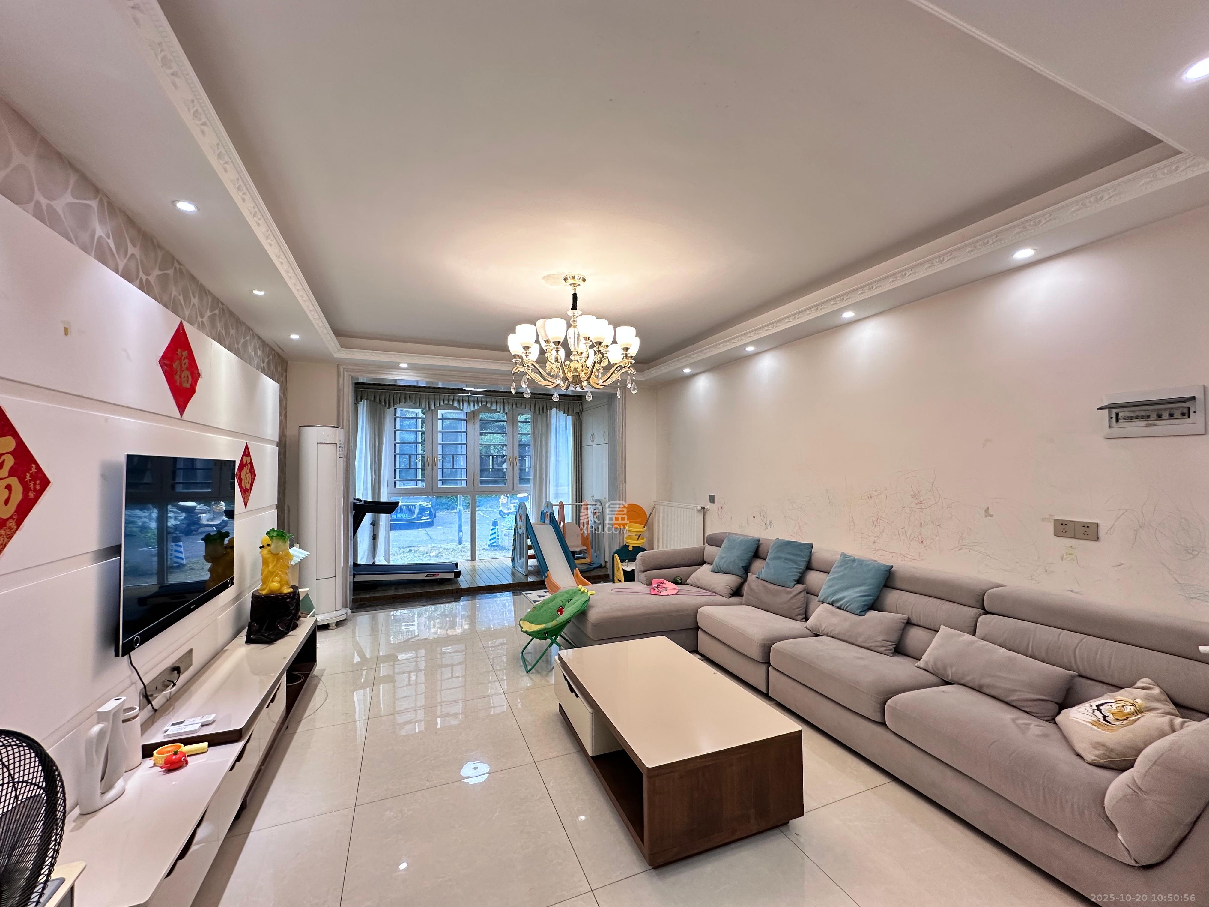 湖南报业文化城(米地亚家园)  3室2厅2卫    1900.0元/月 湖南报业文化城(米地亚家园)  3室2厅2卫    1900.0元/月