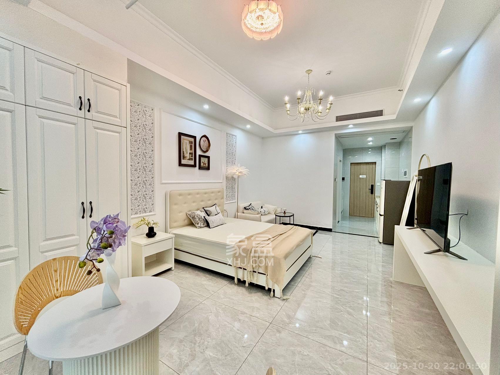 汇景发展环球中心 1室1厅1卫 2200.0元/月 汇景发展环球中心 1室1厅1卫 2200.0元/月室内图