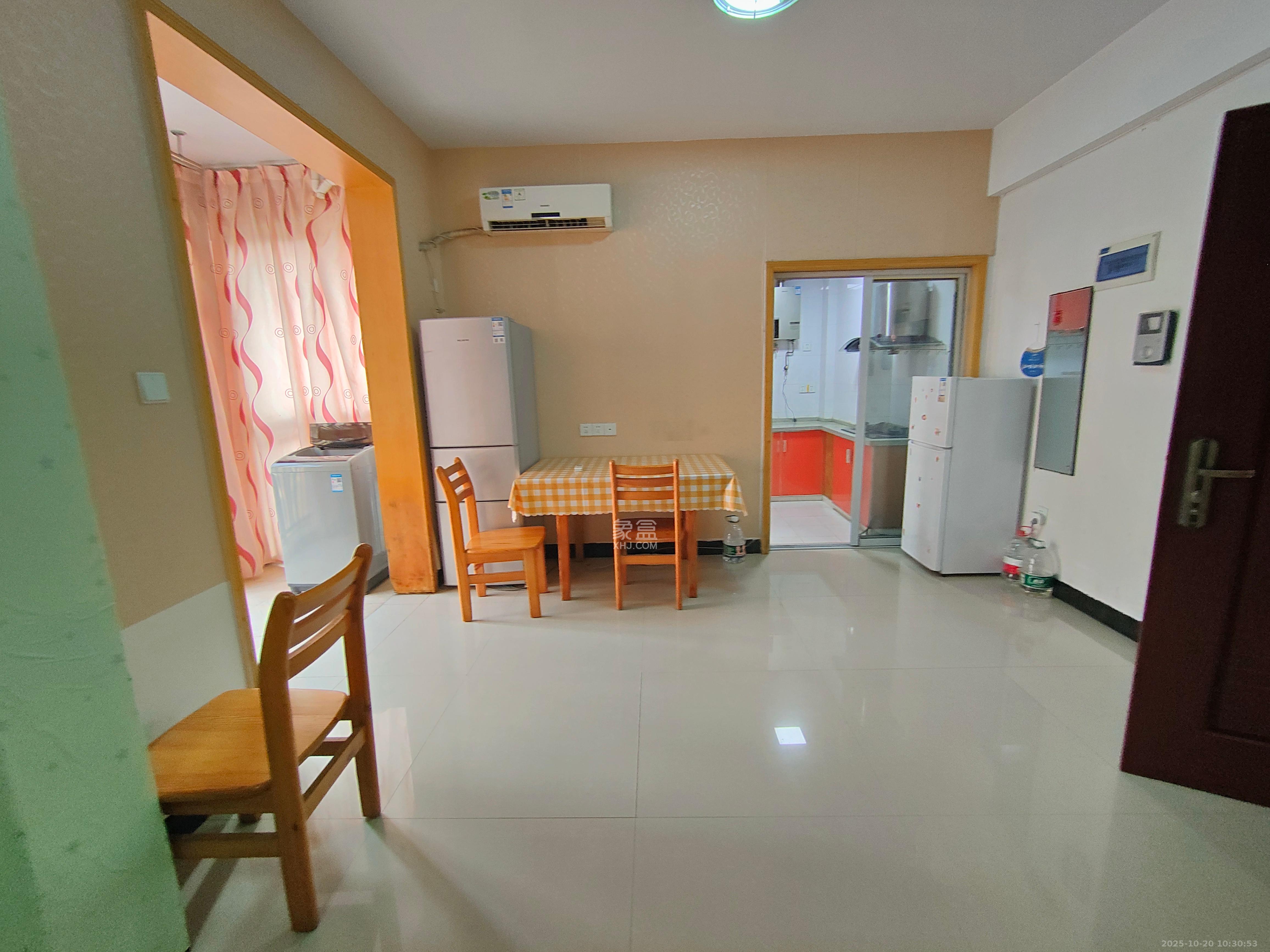 天城尚品  1室1厅1卫    1600.0元/月室内图