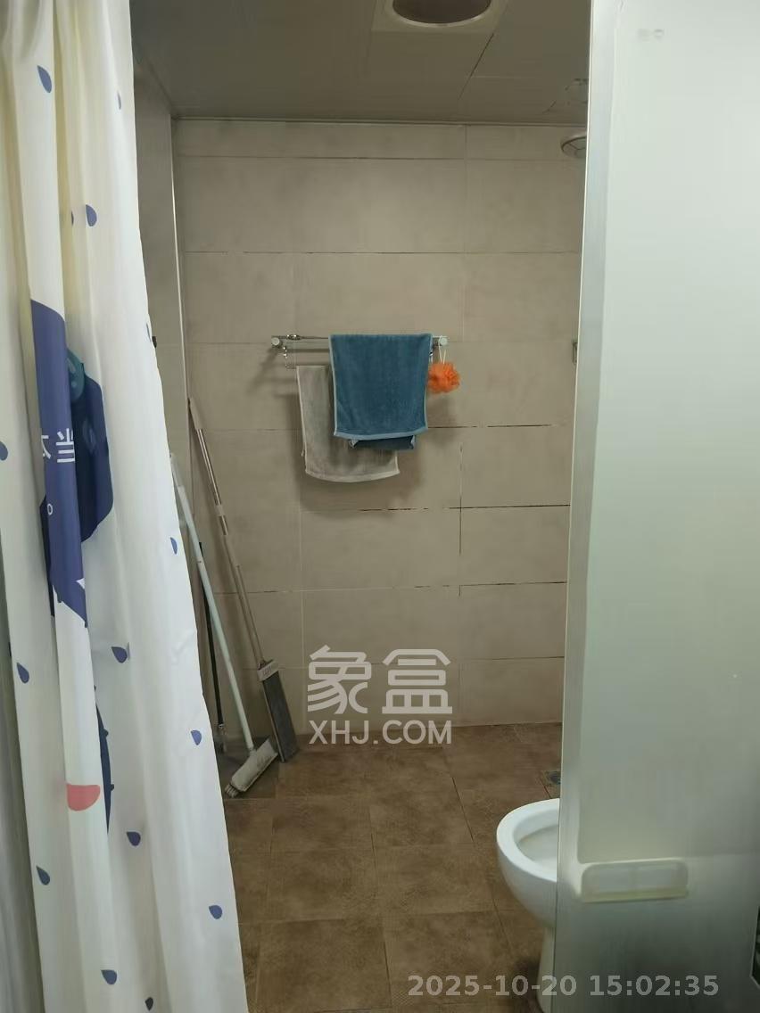 西子花苑  2室2厅1卫    2100.0元/月 西子花苑  2室2厅1卫    2100.0元/月室内图