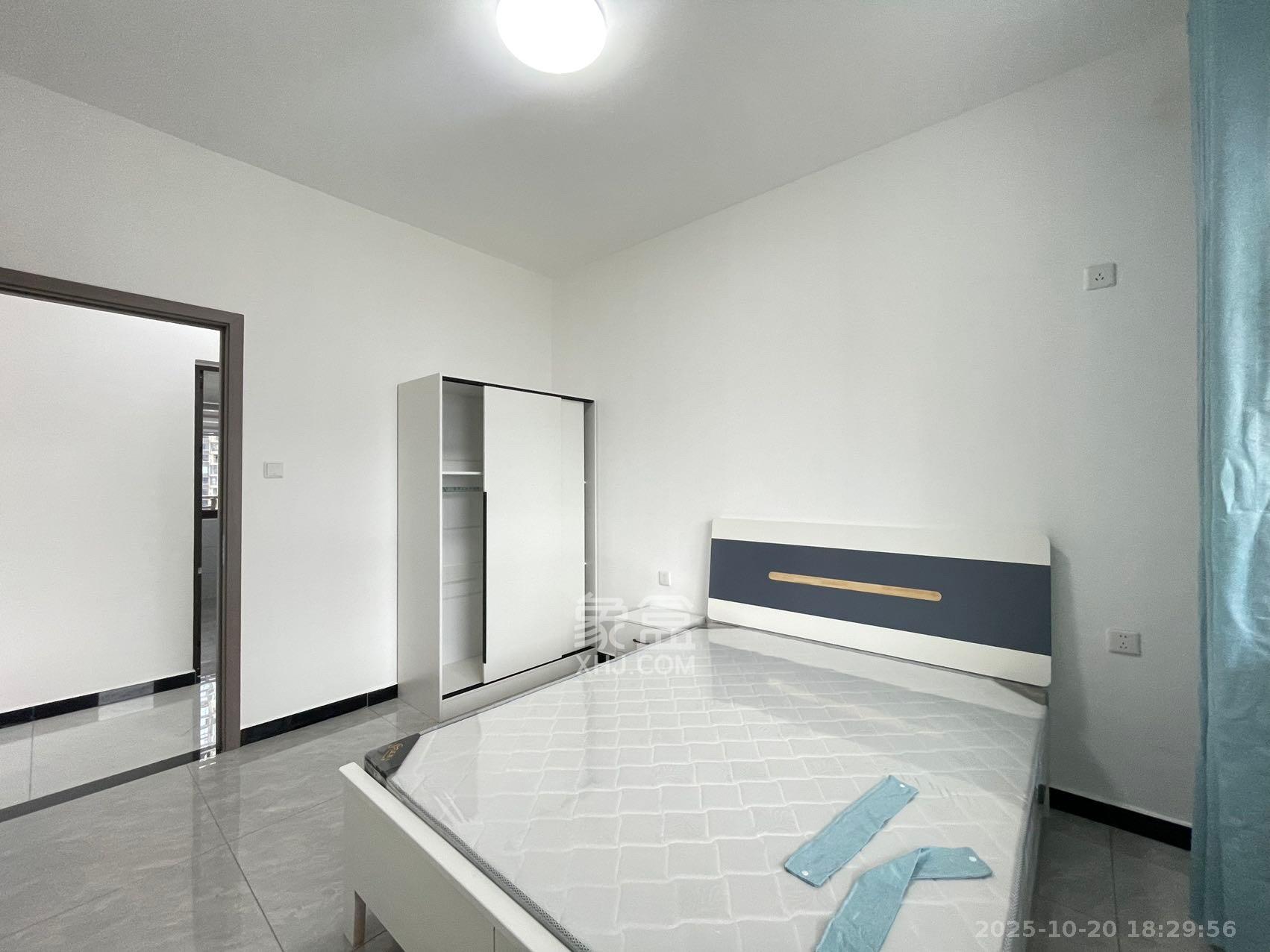 润和湘江天地E区 4室2厅3卫 3280.0元/月 润和湘江天地E区 4室2厅3卫 3280.0元/月室内图