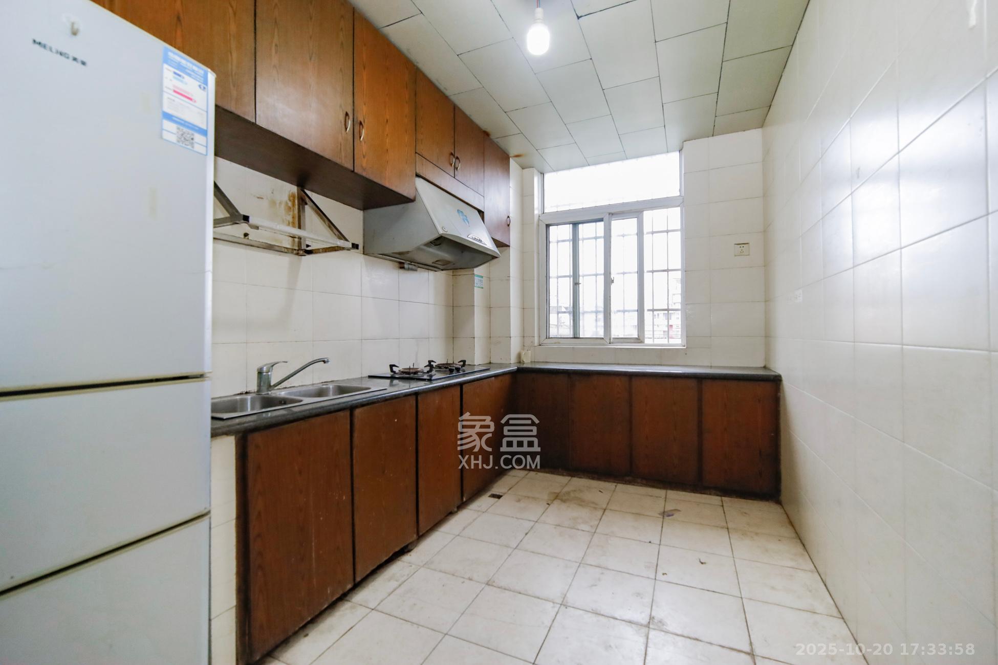 湘樟园小区（湘樟家园）  2室2厅1卫    46.8万厨房