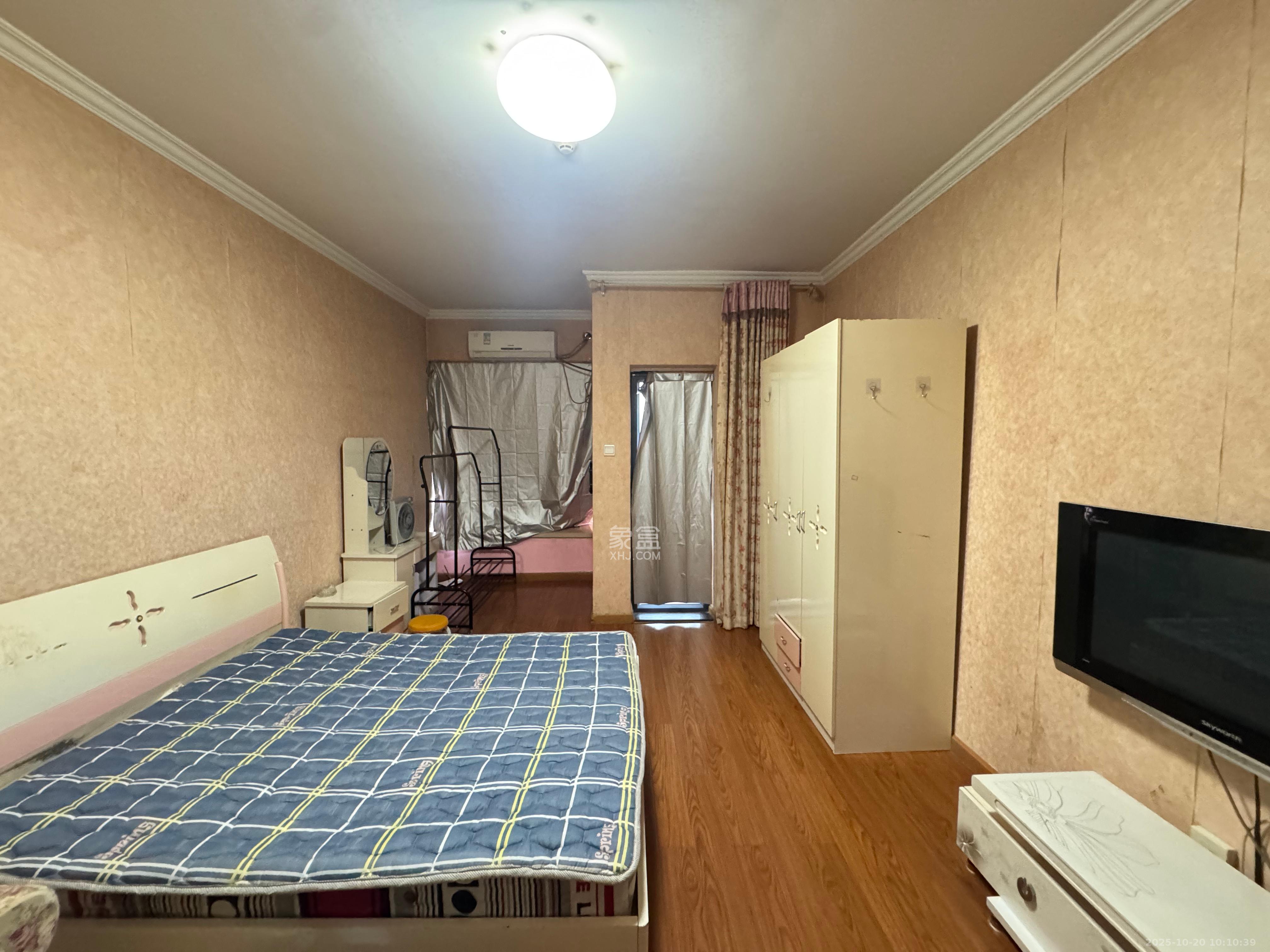 兰亭优壳(隽峰苑)  1室1厅1卫    1200.0元/月 兰亭优壳(隽峰苑)  1室1厅1卫    1200.0元/月