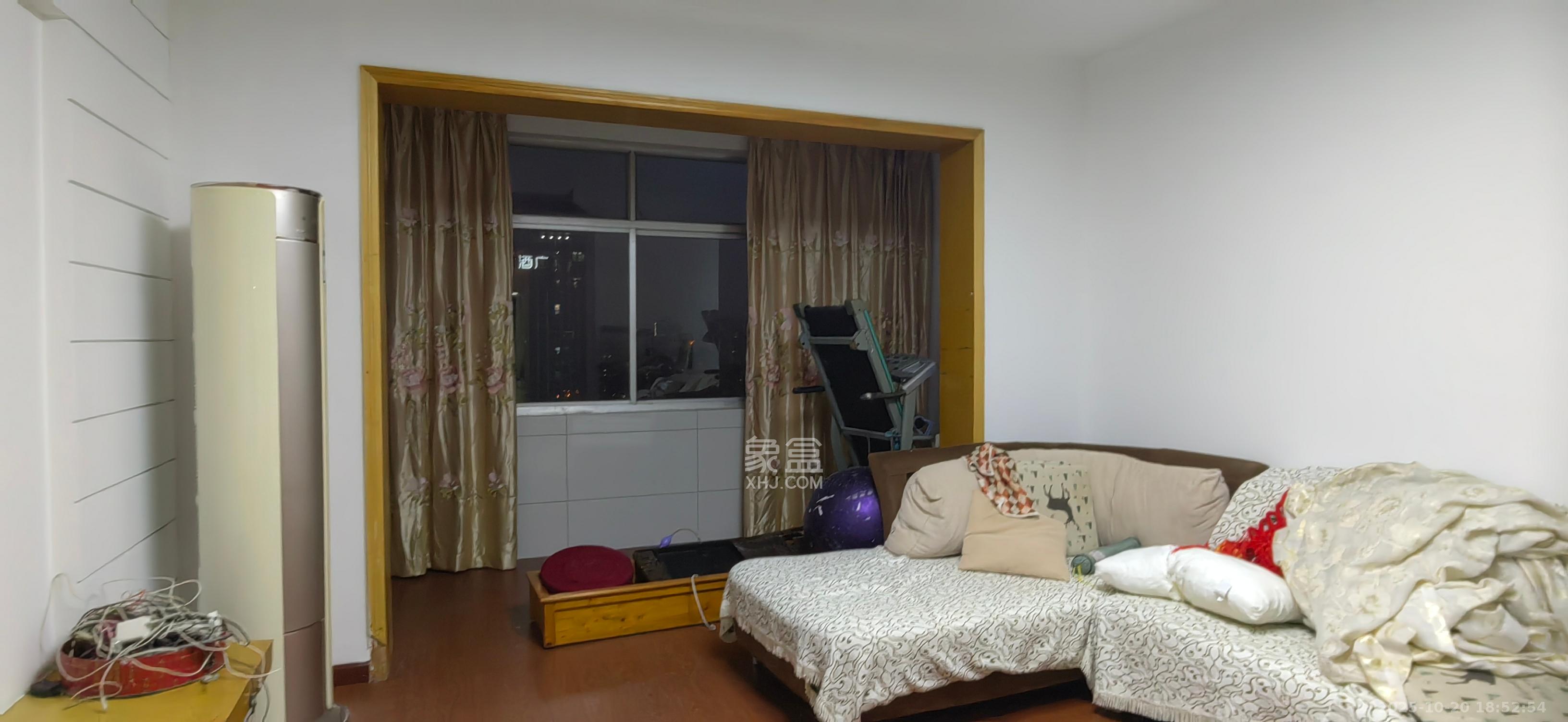 雄踞都市东家 3室2厅2卫 3000.0元/月 雄踞都市东家 3室2厅2卫 3000.0元/月室内图