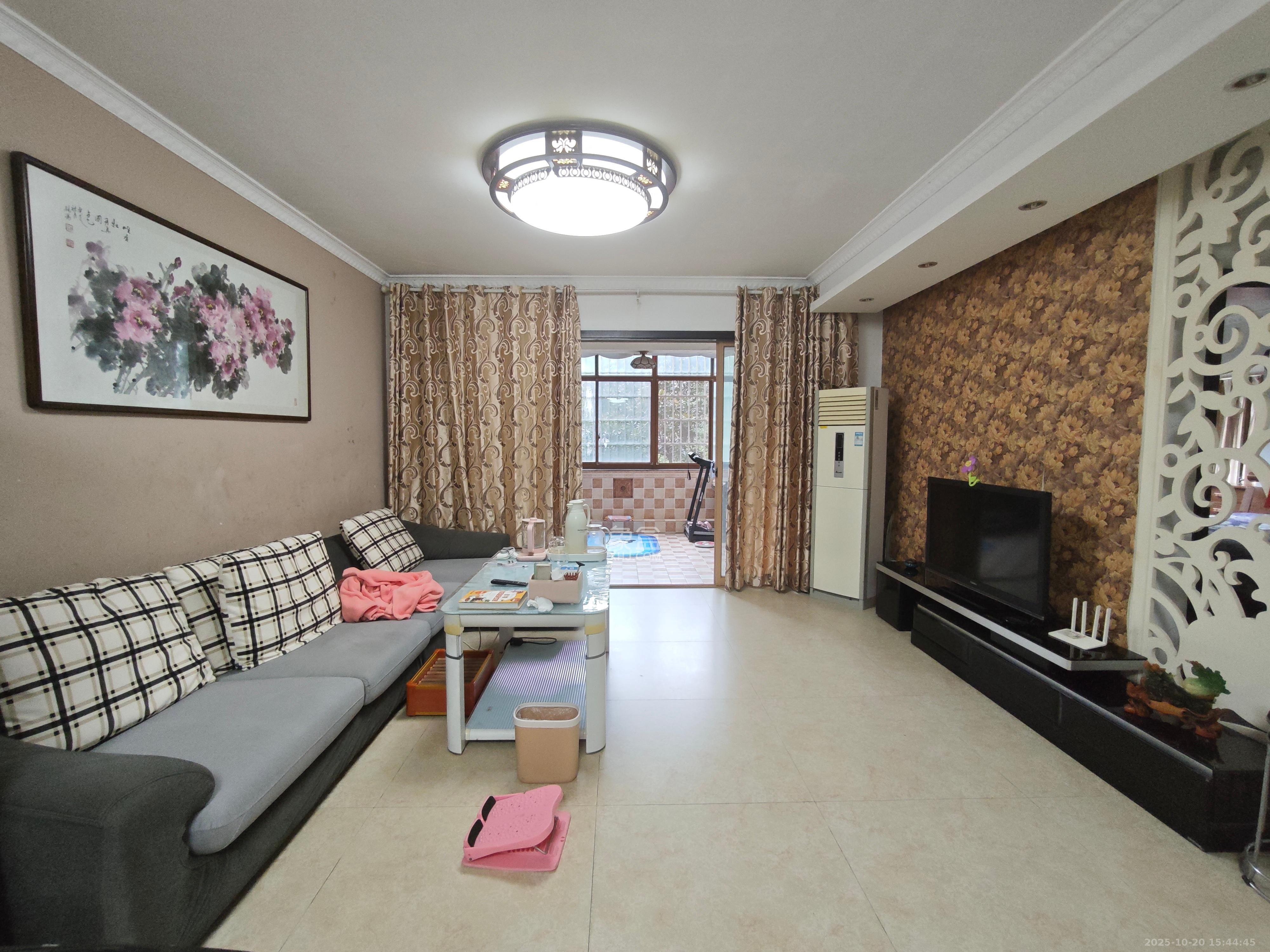 锑都家园  1室0厅0卫    600.0元/月