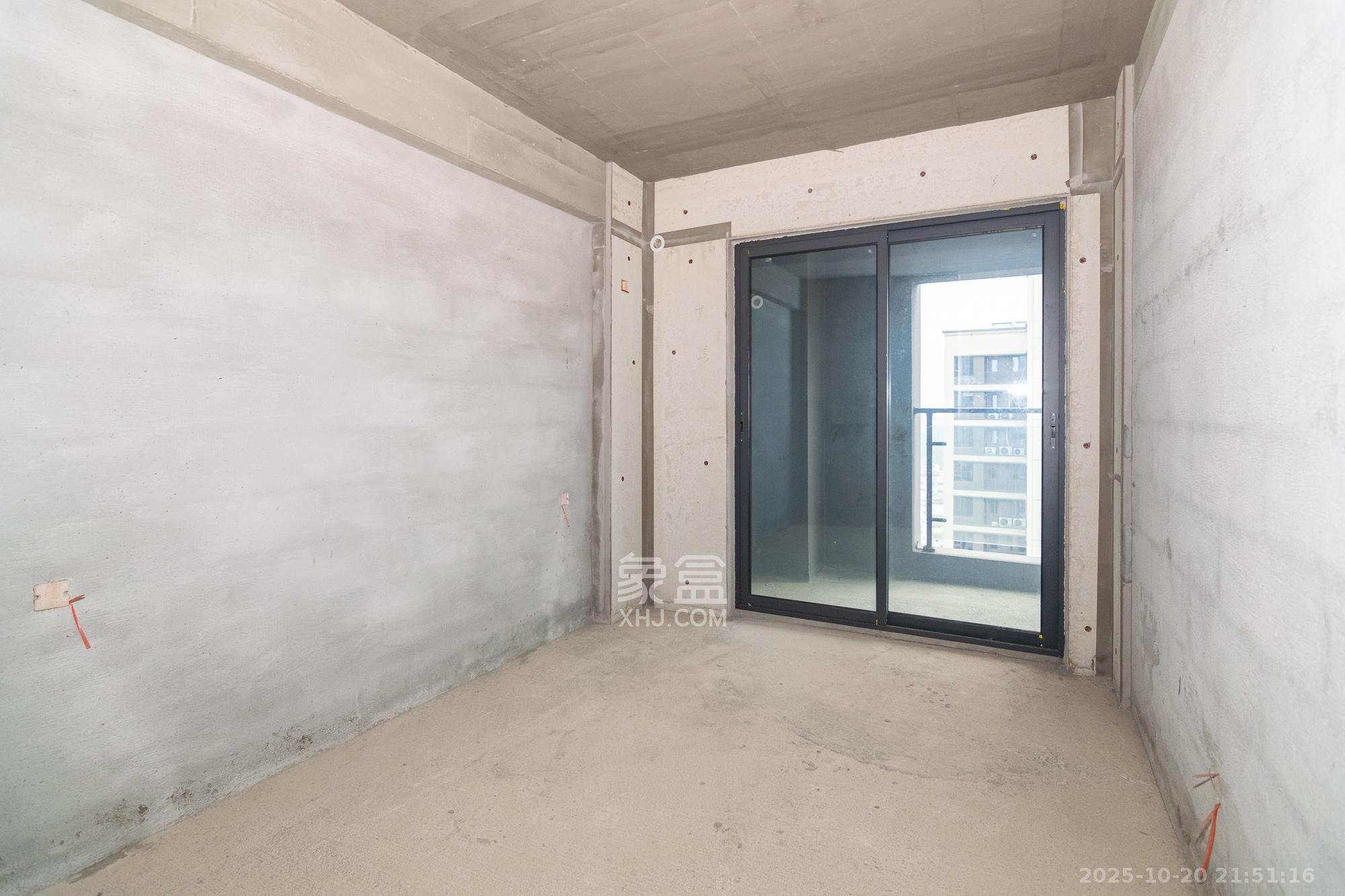 长沙中交城  4室2厅1卫    110.38万卧室