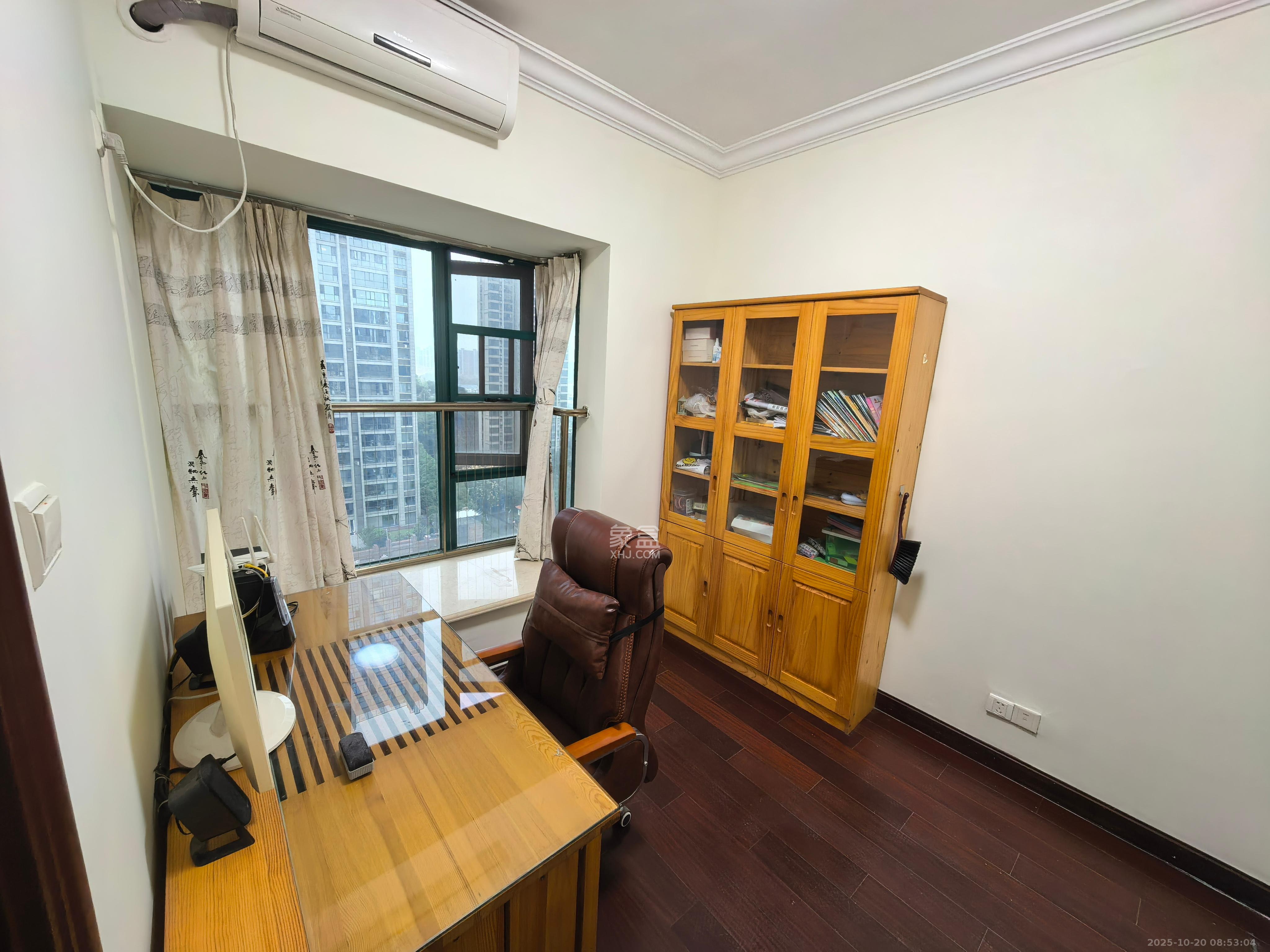 恒大华府  3室2厅1卫    2650.0元/月 恒大华府  3室2厅1卫    2650.0元/月室内图