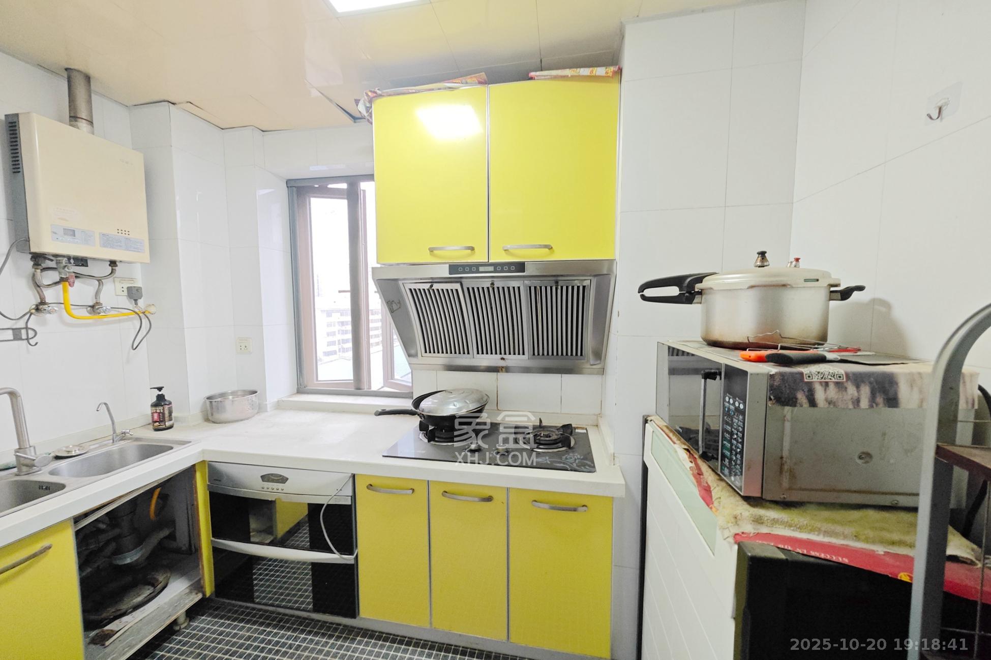 佳天瑞宁花园  2室2厅1卫    69.8万厨房