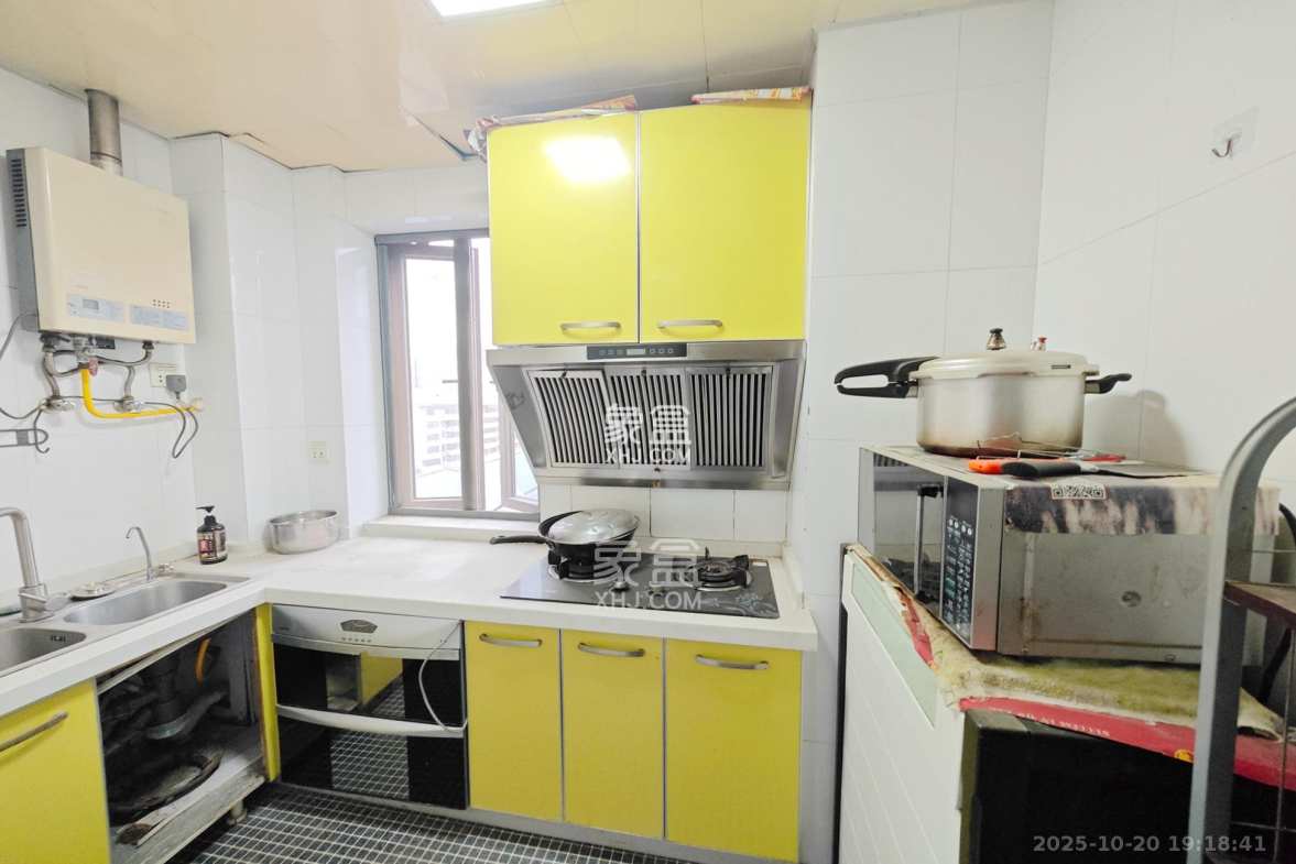 佳天瑞宁花园  2室2厅1卫    69.8万 佳天瑞宁花园  2室2厅1卫    69.8万厨房