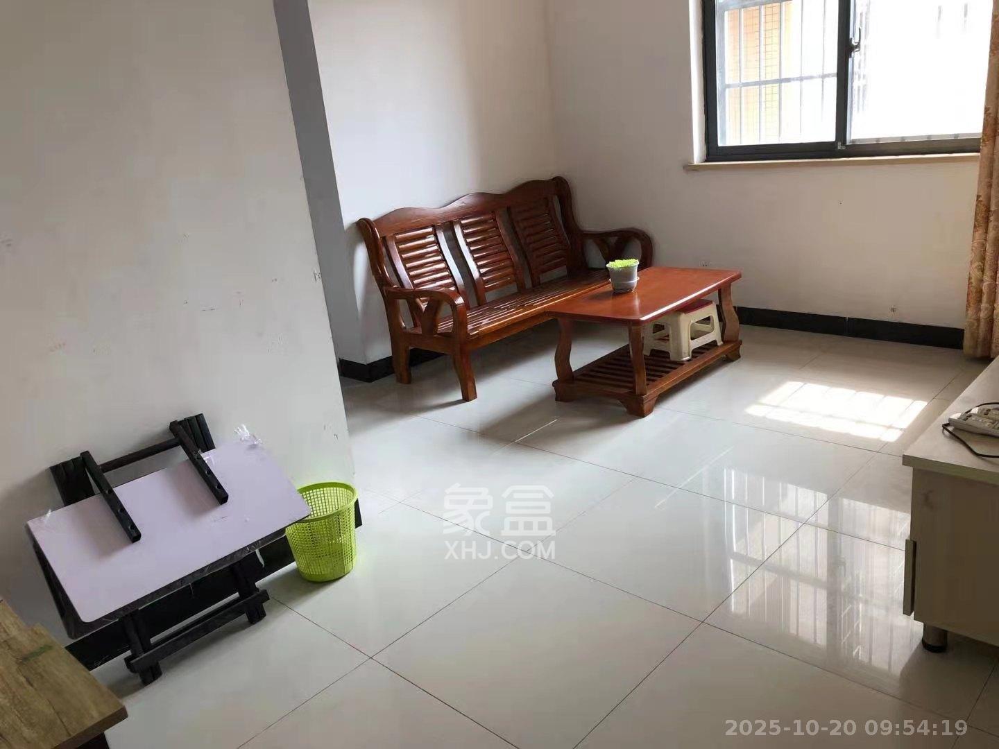 上峰苑（兰亭玥岛）  2室2厅1卫    1800.0元/月室内图