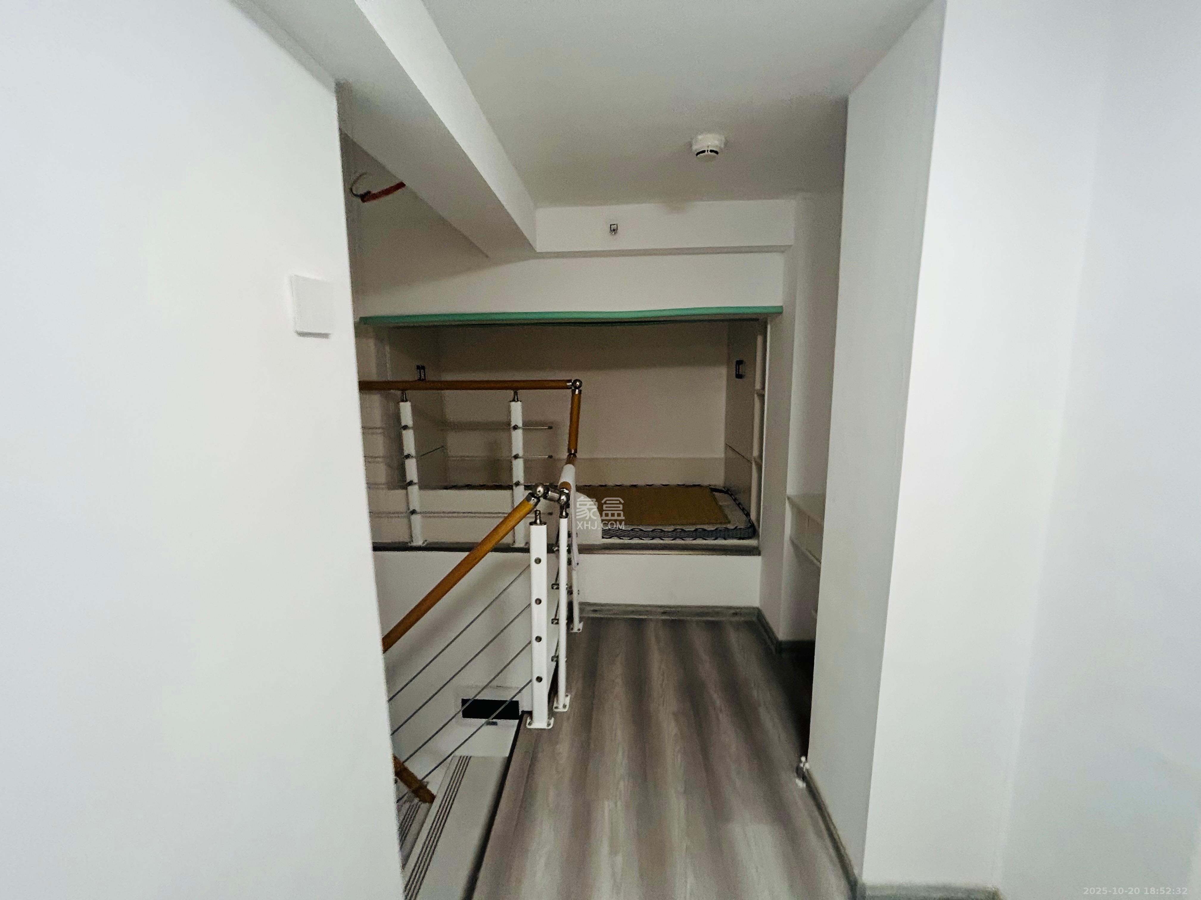 龙湖湘江星座(祺鑫星座公寓) 1室1厅1卫 2000.0元/月 龙湖湘江星座(祺鑫星座公寓) 1室1厅1卫 2000.0元/月室内图