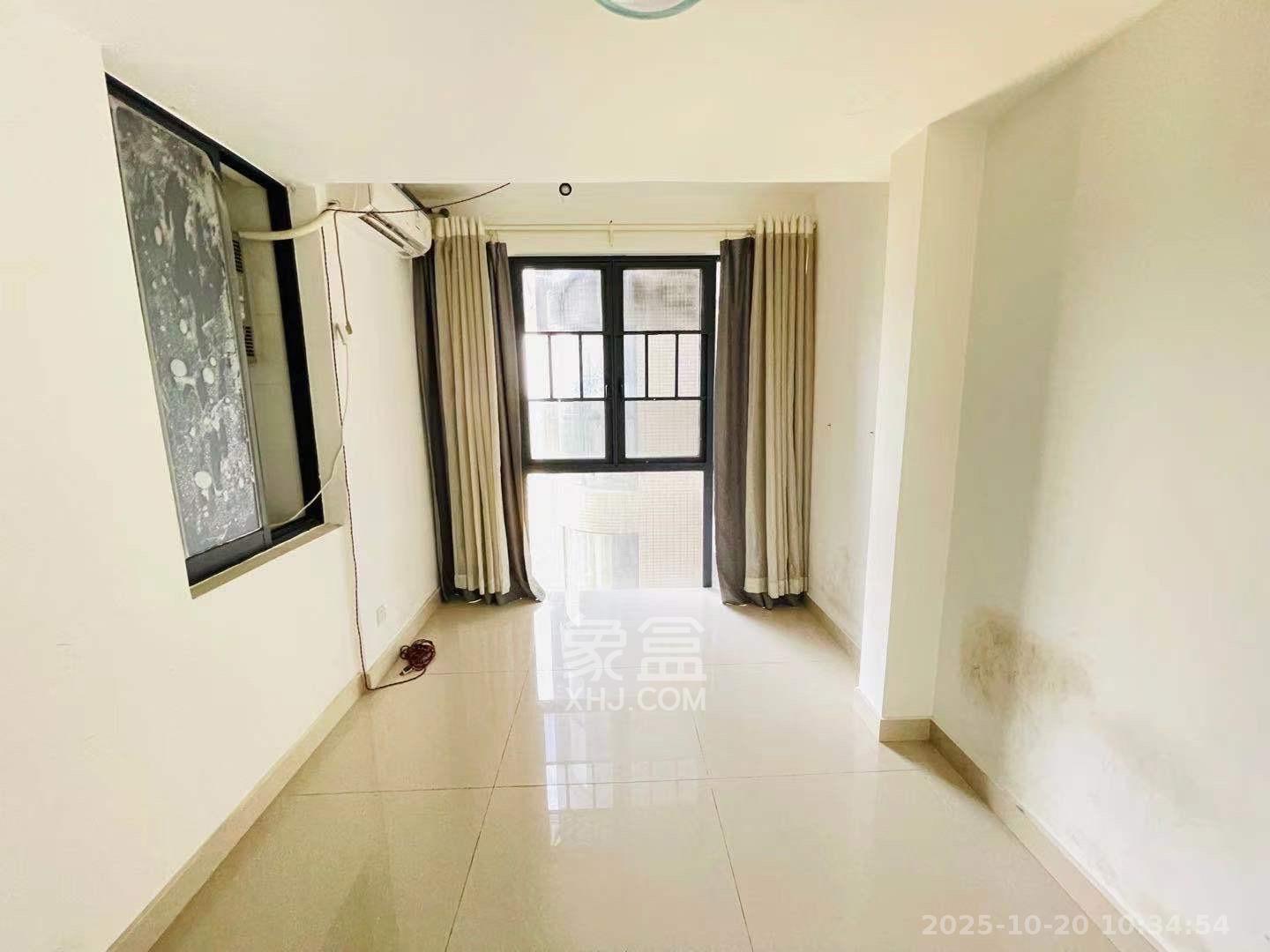 慢步江湾 2室1厅1卫 2500.0元/月 慢步江湾 2室1厅1卫 2500.0元/月室内图