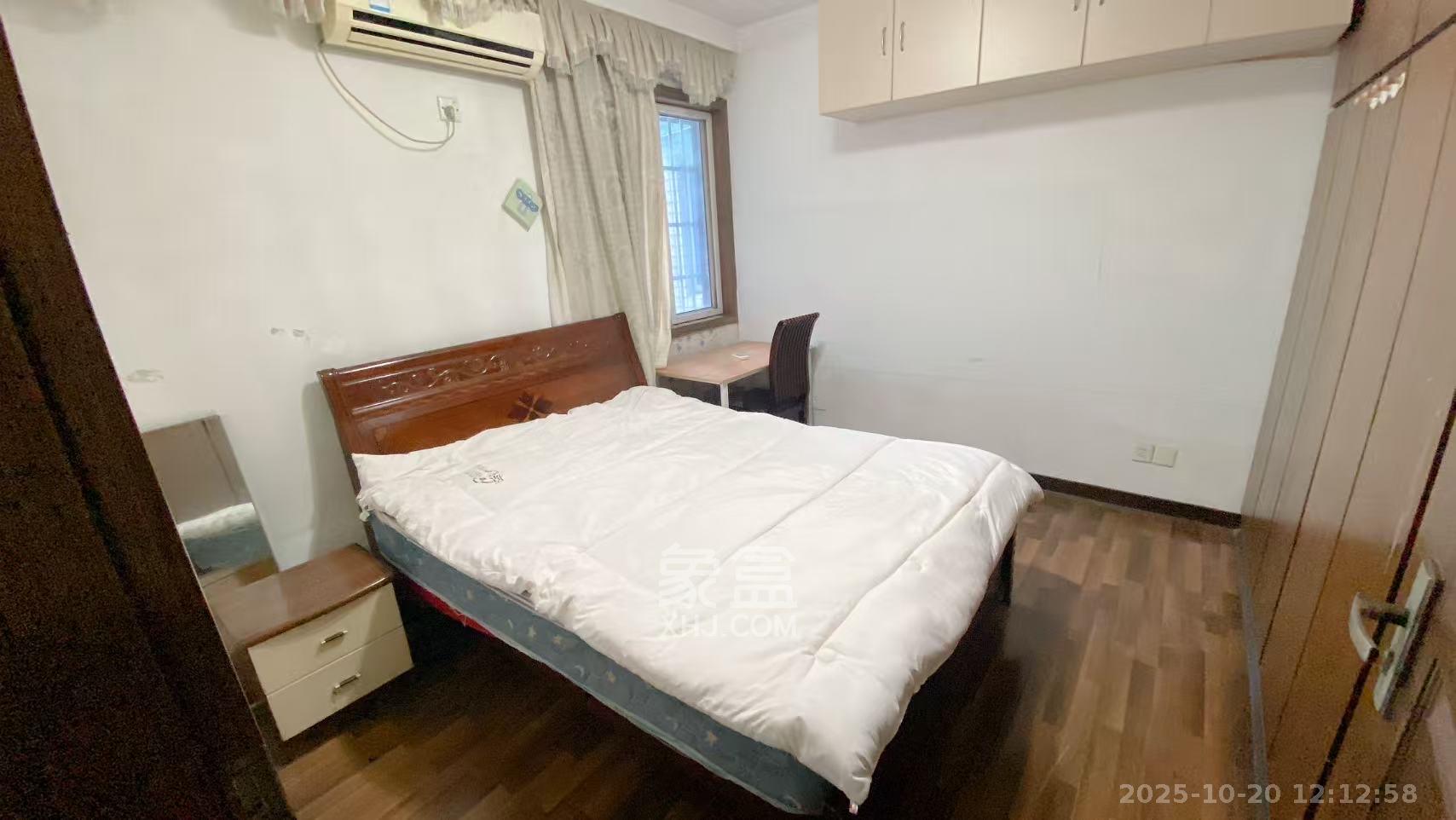 四方小区 1室0厅0卫 1800.0元/月 四方小区 1室0厅0卫 1800.0元/月室内图