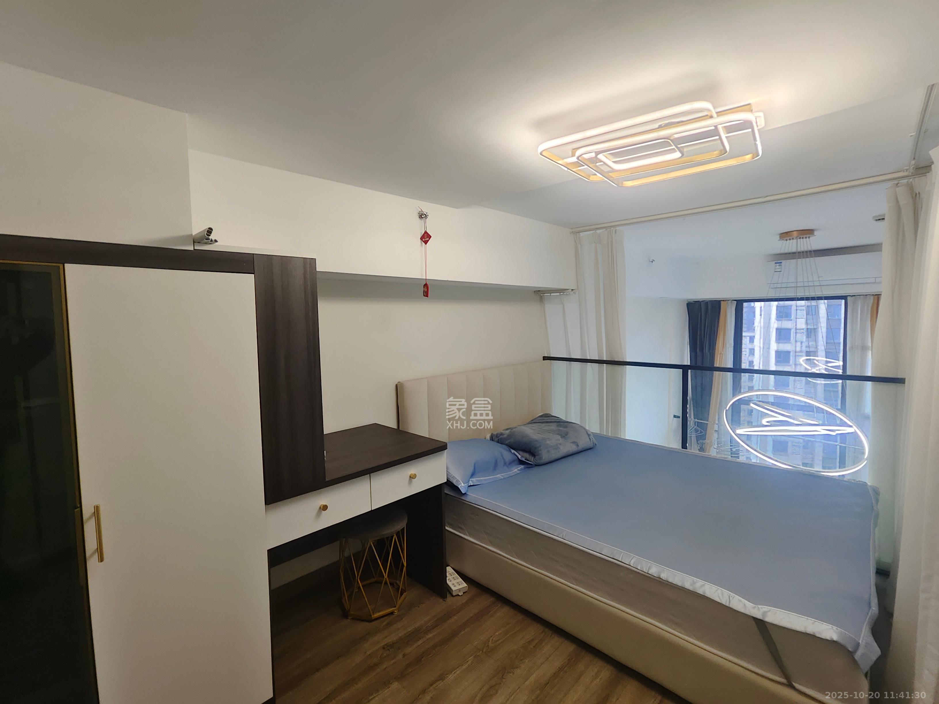 卓越浅水湾  1室1厅1卫    1750.0元/月室内图