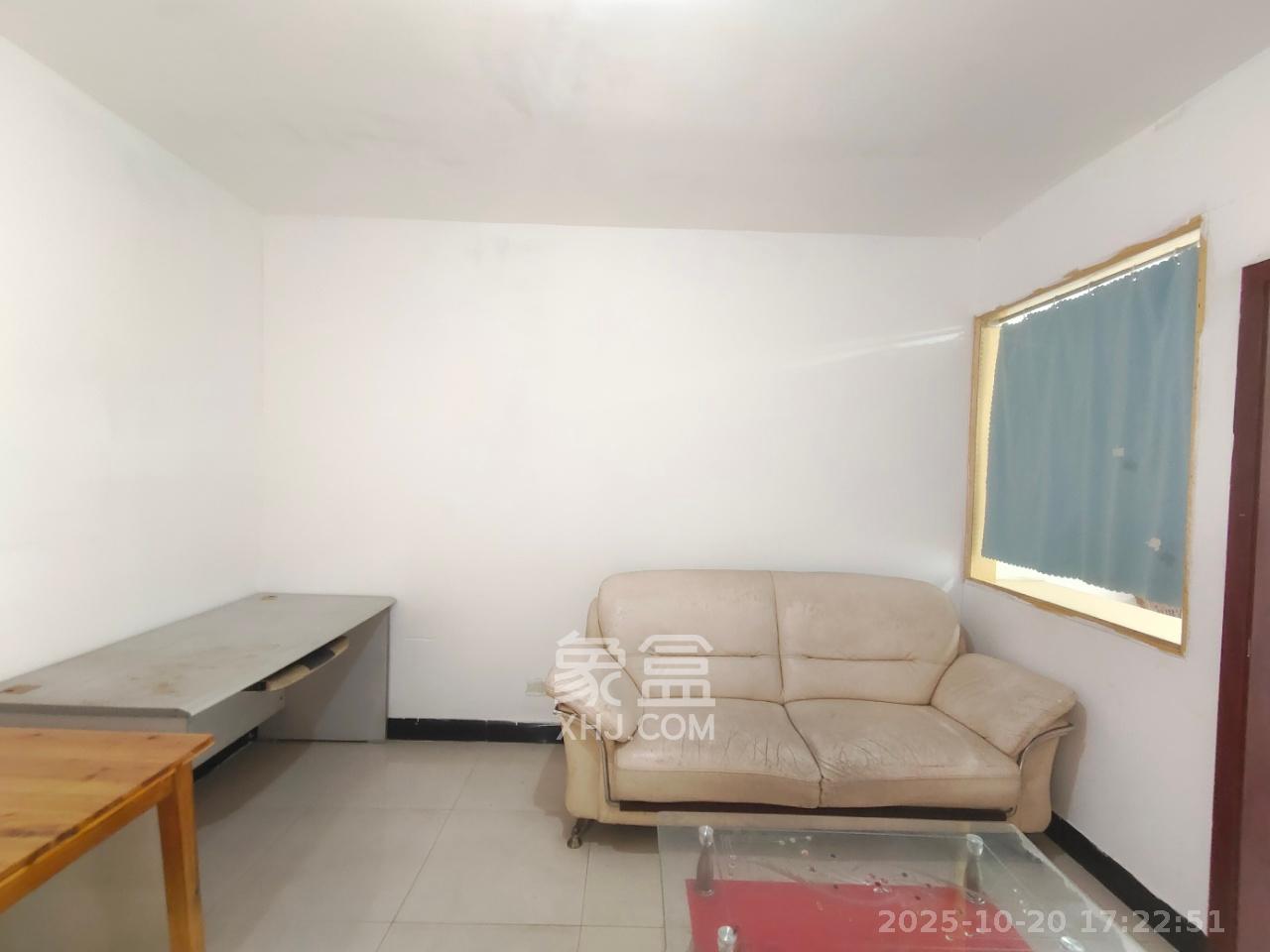 湖韵佳苑  2室1厅1卫    1800.0元/月室内图