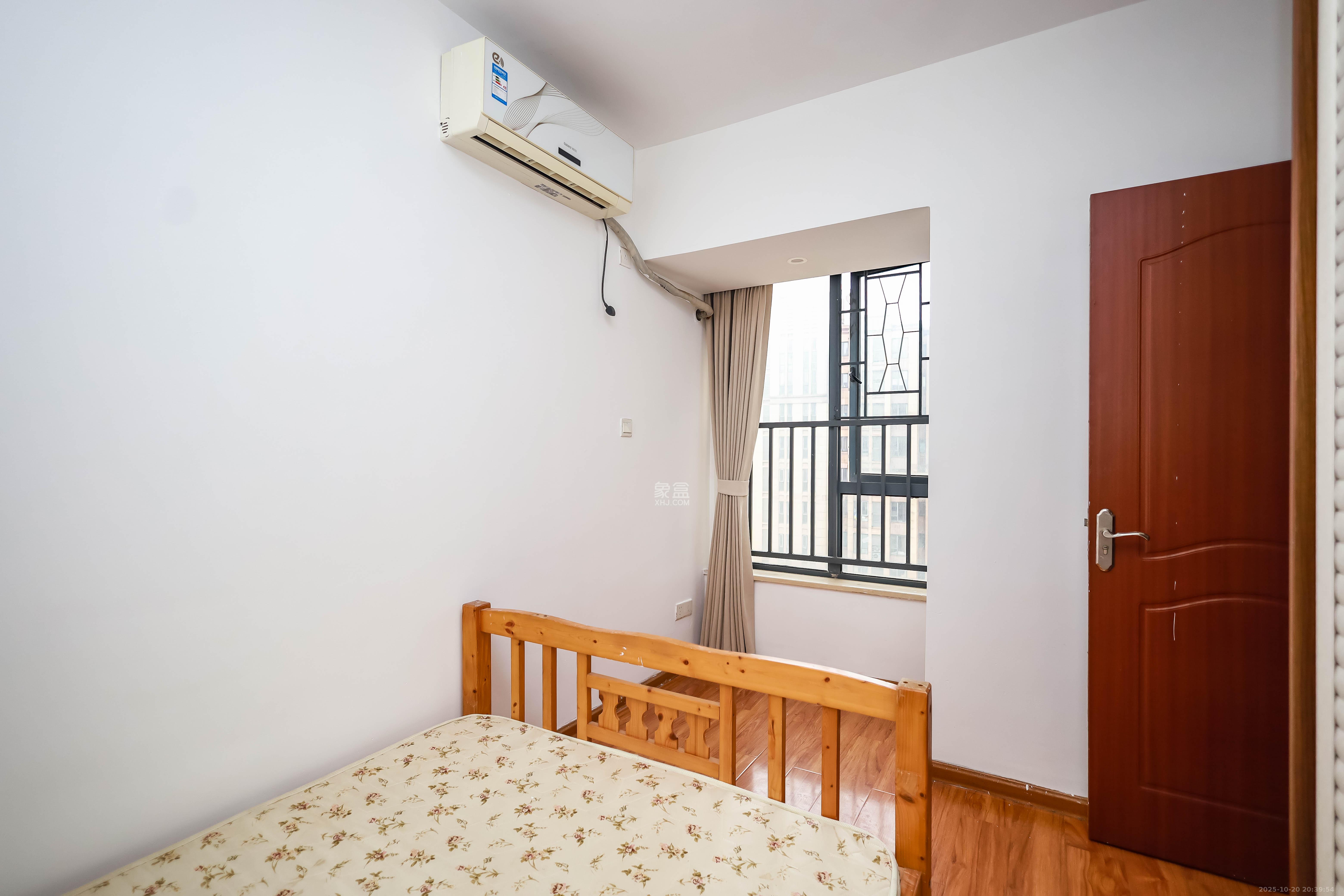 荣盛花语馨苑  2室2厅1卫    56.9万卧室