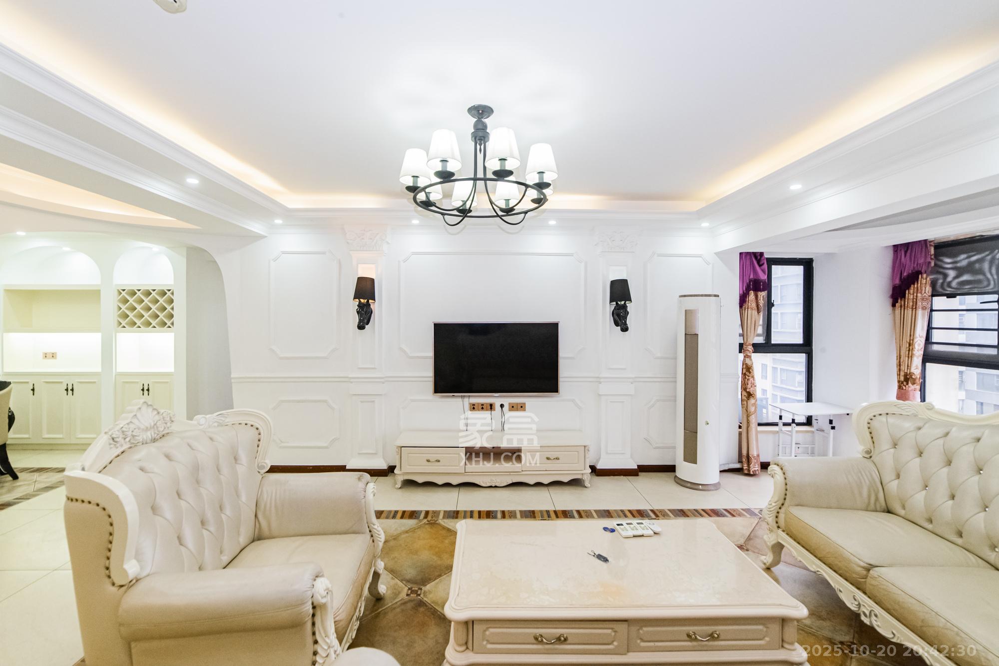 北辰三角洲D2区  4室2厅2卫    185.0万 北辰三角洲D2区  4室2厅2卫    185.0万客厅