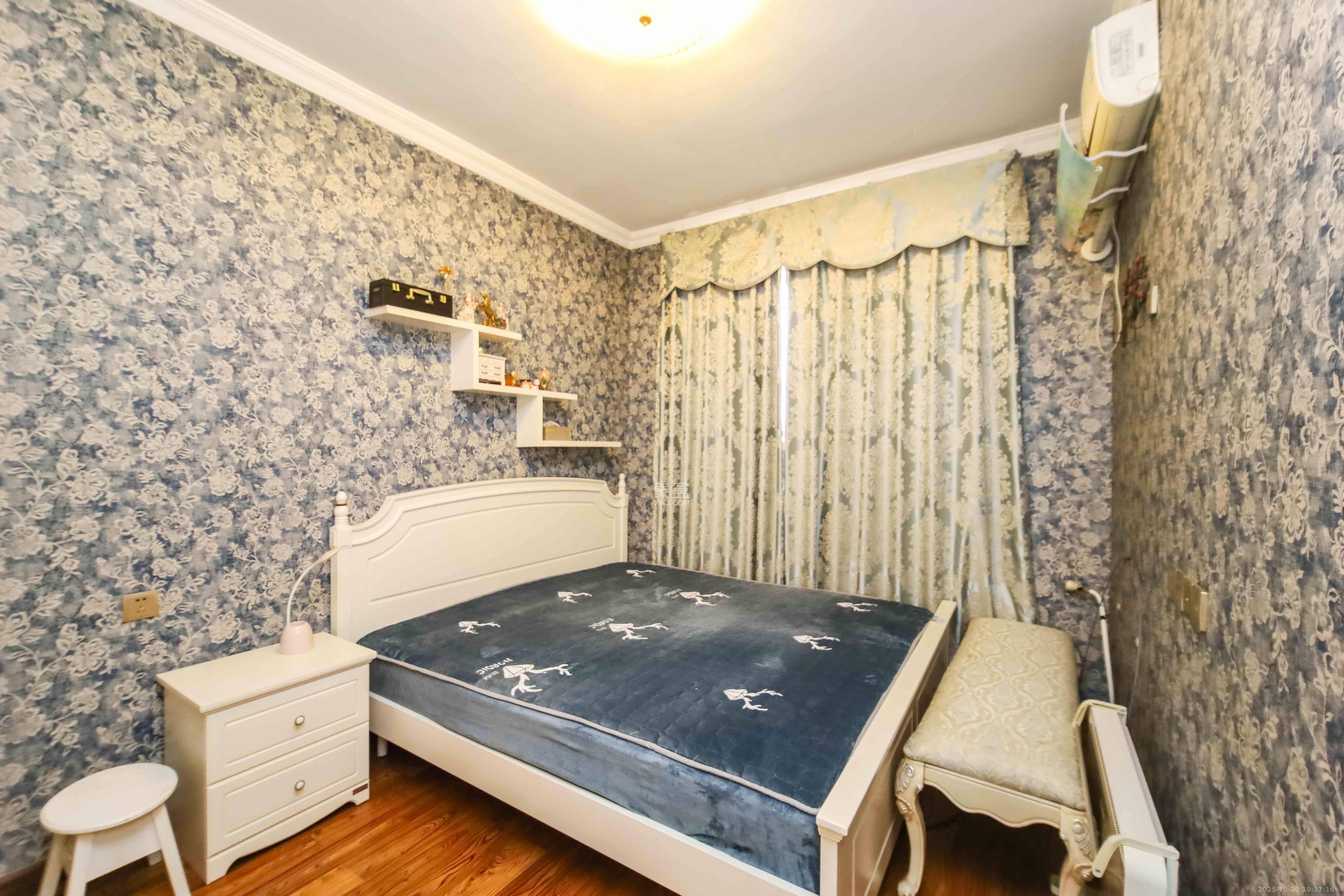 江河双水湾  3室2厅2卫    138.0万 江河双水湾  3室2厅2卫    138.0万卧室