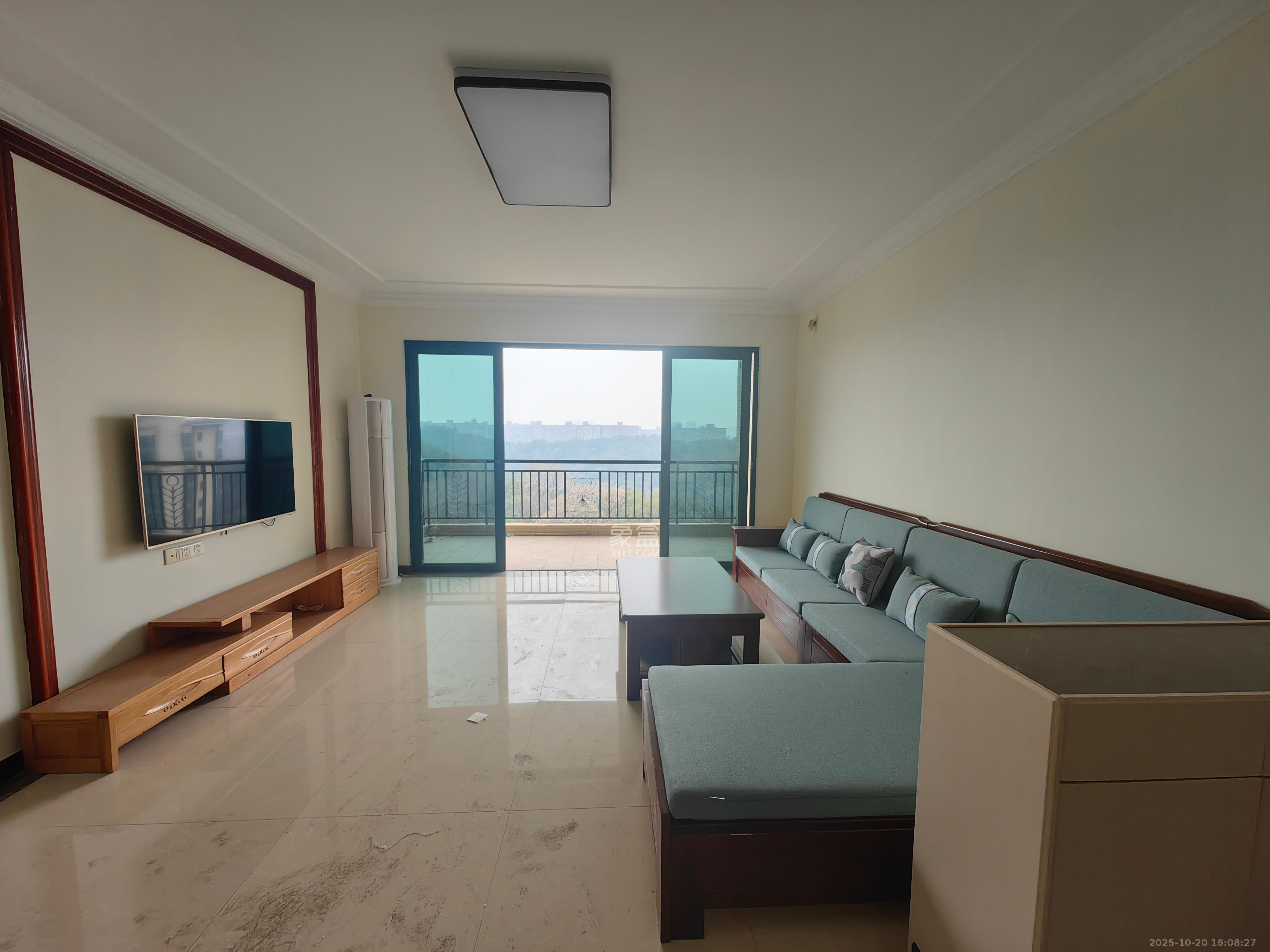 恒大城  4室2厅1卫    3000.0元/月 恒大城  4室2厅1卫    3000.0元/月室内图