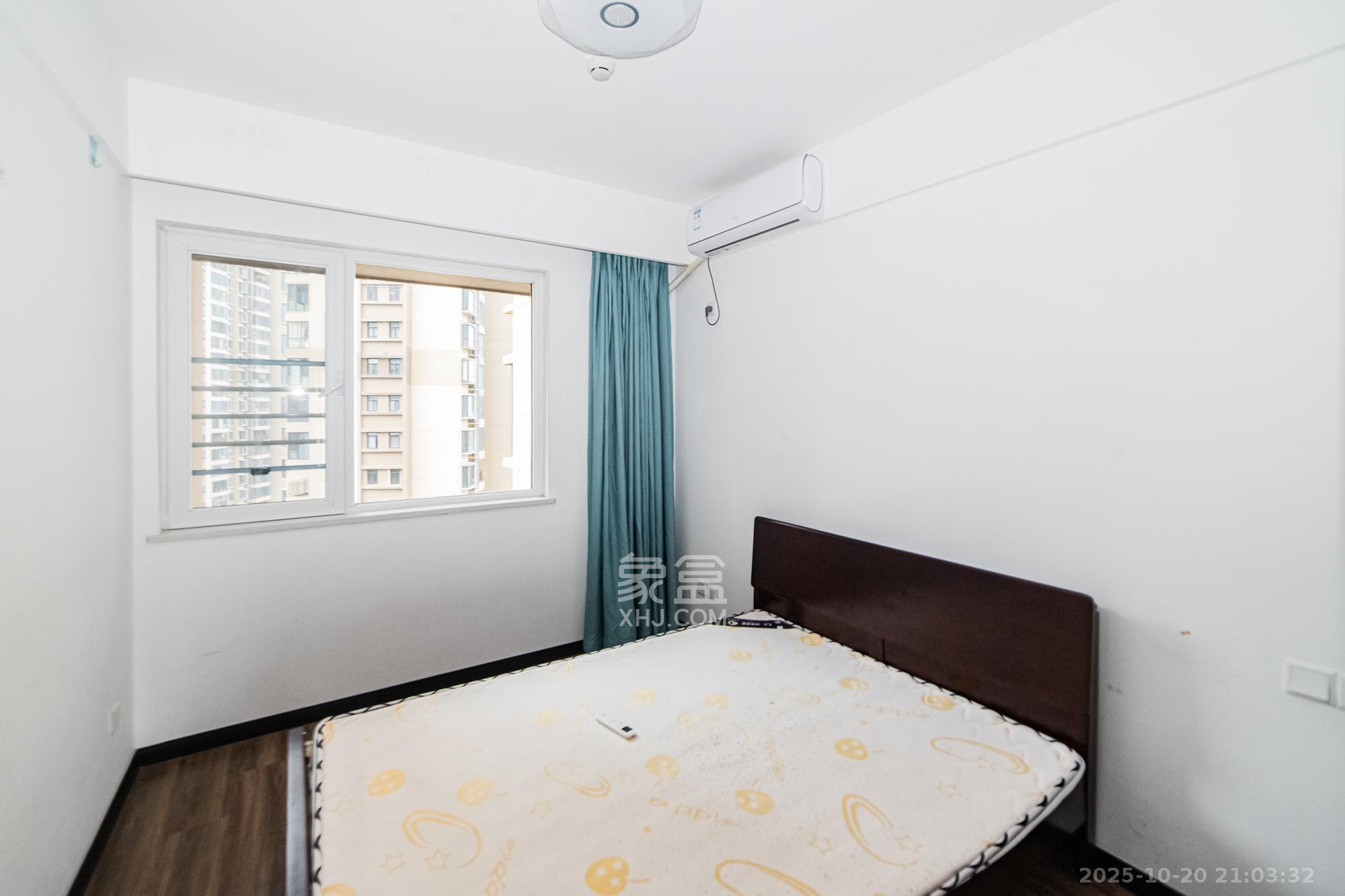 北辰三角洲C2区  3室2厅2卫    218.0万卧室