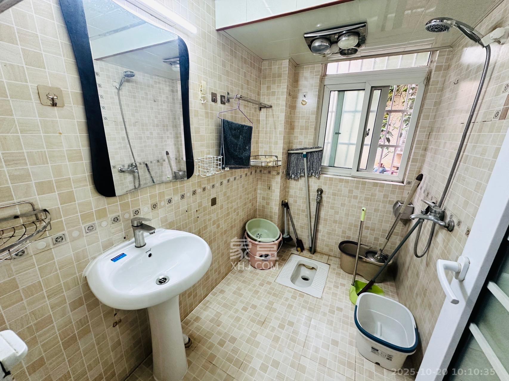 金碧文华 2室1厅1卫 1800.0元/月 金碧文华 2室1厅1卫 1800.0元/月室内图