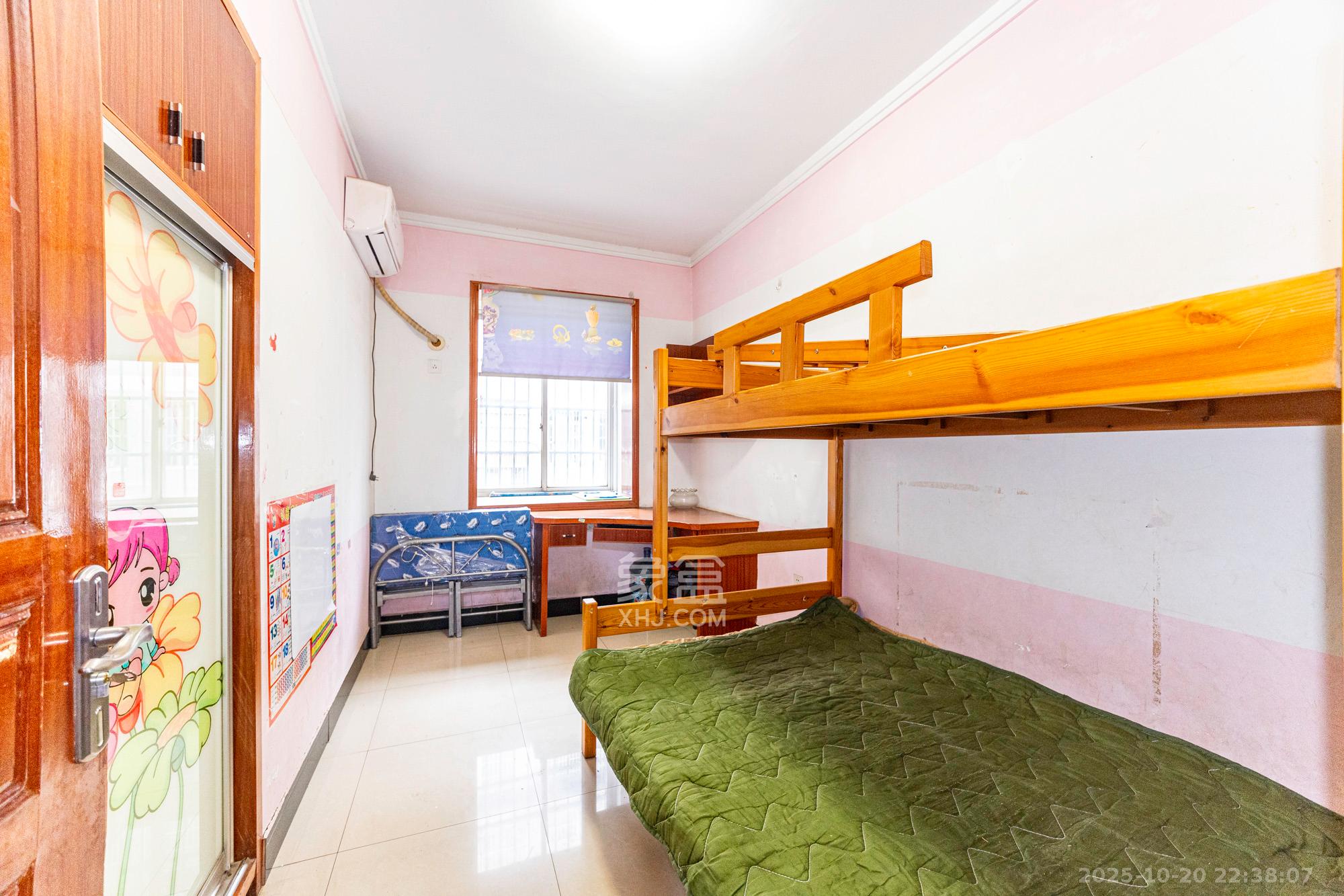 湘绣城  2室1厅1卫    36.0万卧室