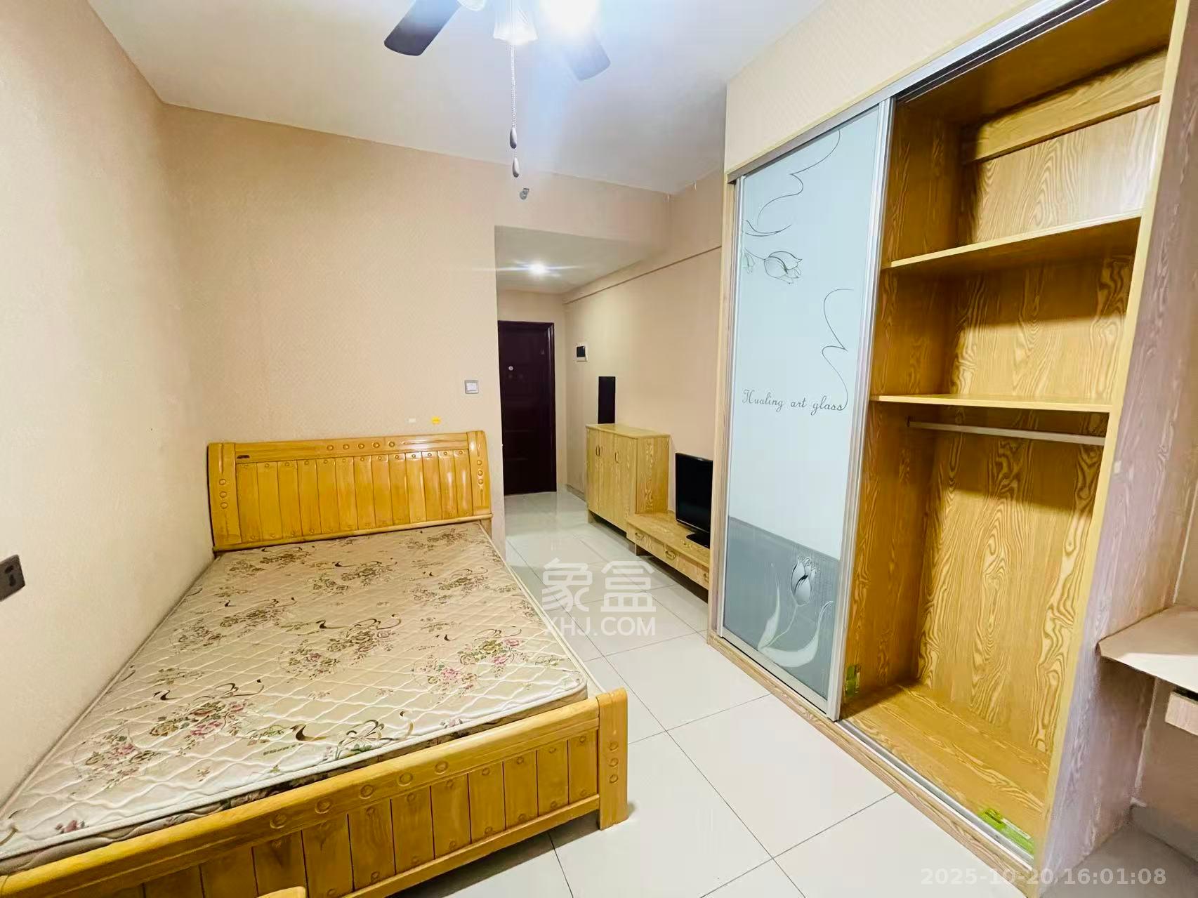 观湖公寓  1室1厅1卫    1500.0元/月