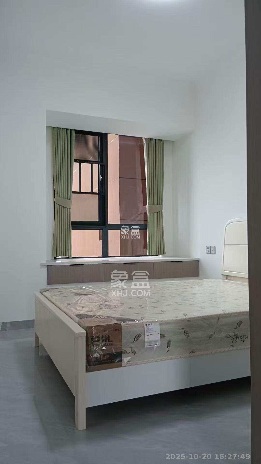 紫华郡  4室2厅2卫    2700.0元/月 紫华郡  4室2厅2卫    2700.0元/月室内图