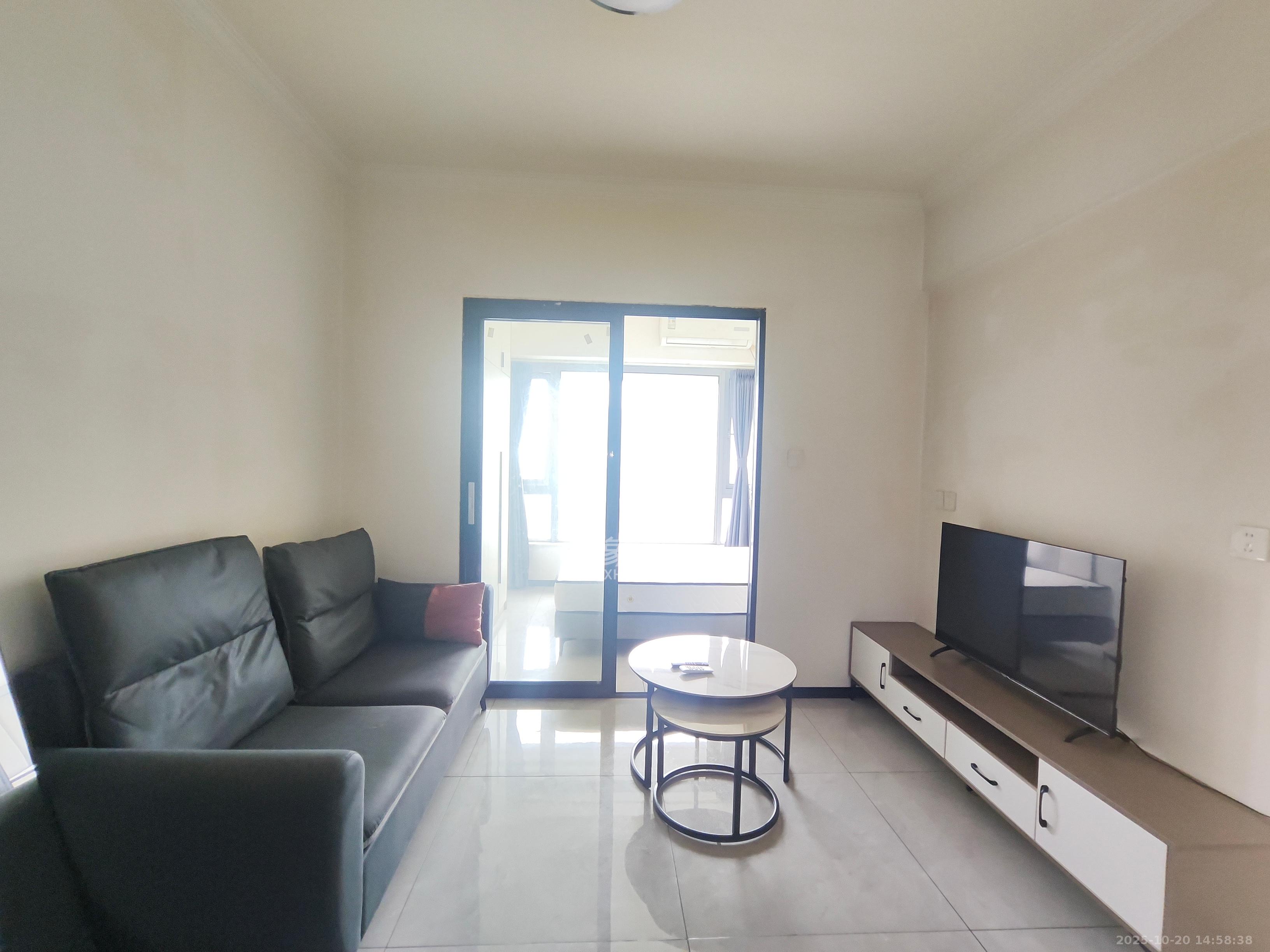 保利天禧EF区  1室0厅0卫    1800.0元/月 保利天禧EF区  1室0厅0卫    1800.0元/月