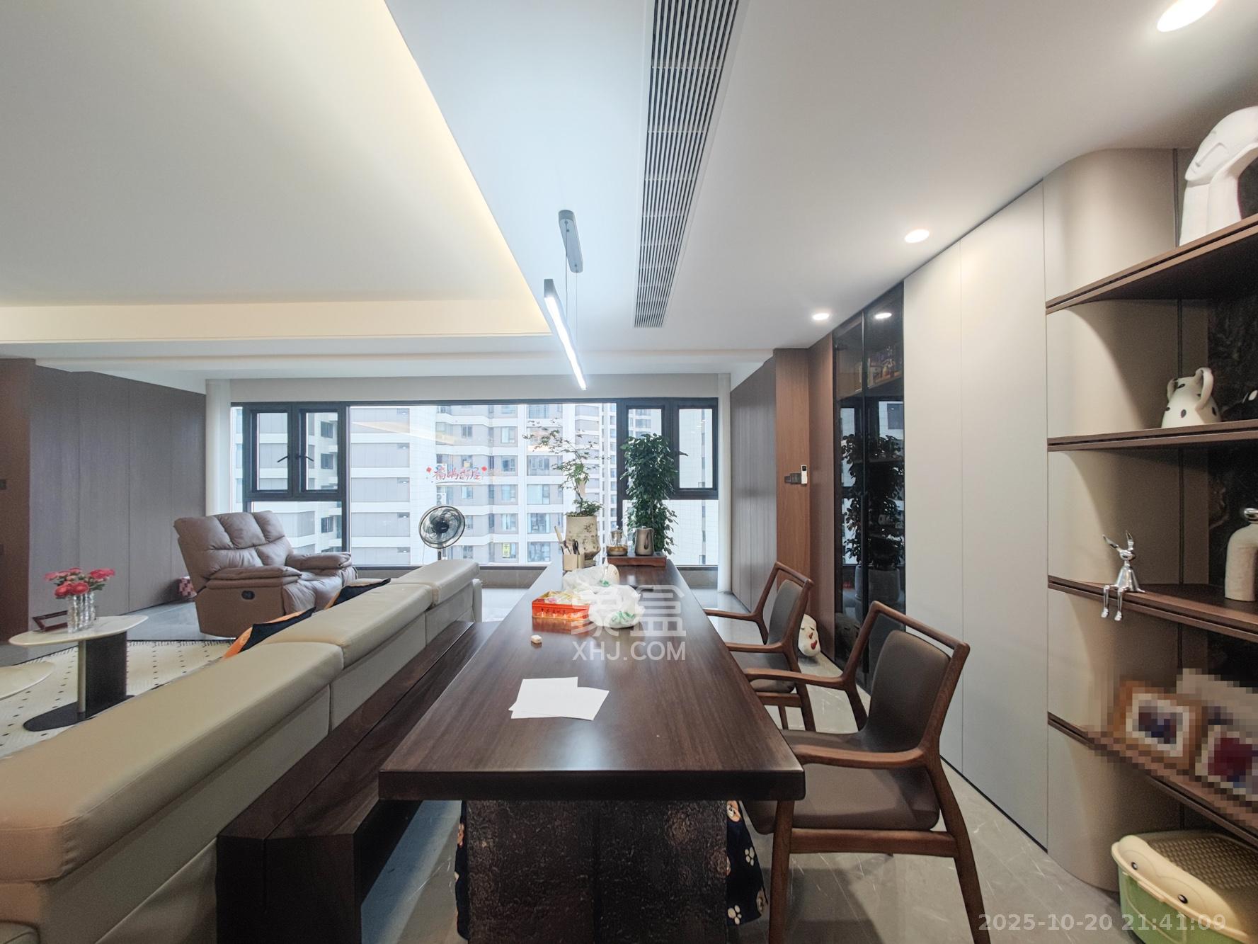 金地都会风華  4室2厅2卫    300.0万 金地都会风華  4室2厅2卫    300.0万其他