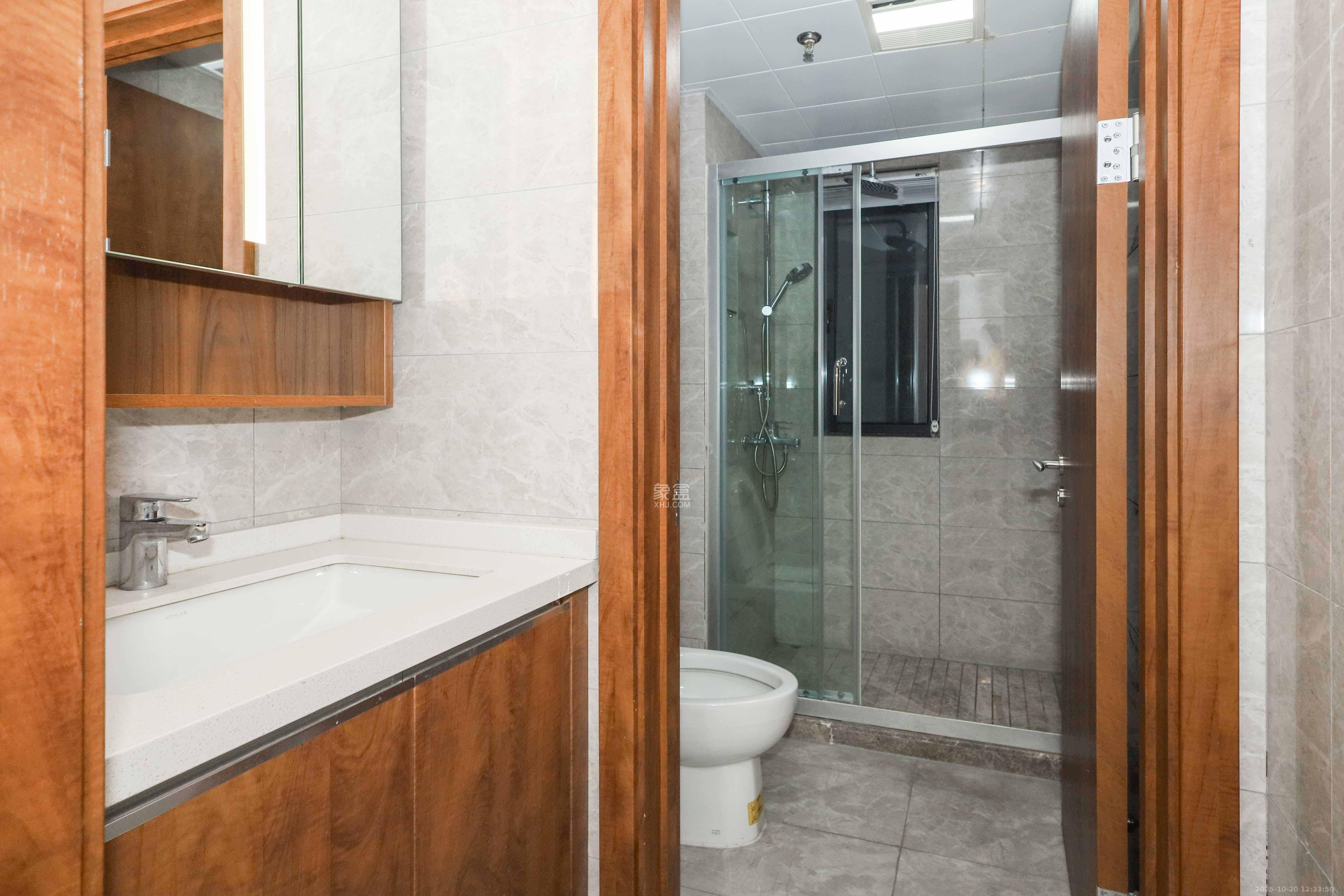 梅溪悦章 3室2厅2卫 126.0万 梅溪悦章 3室2厅2卫 126.0万卫生间