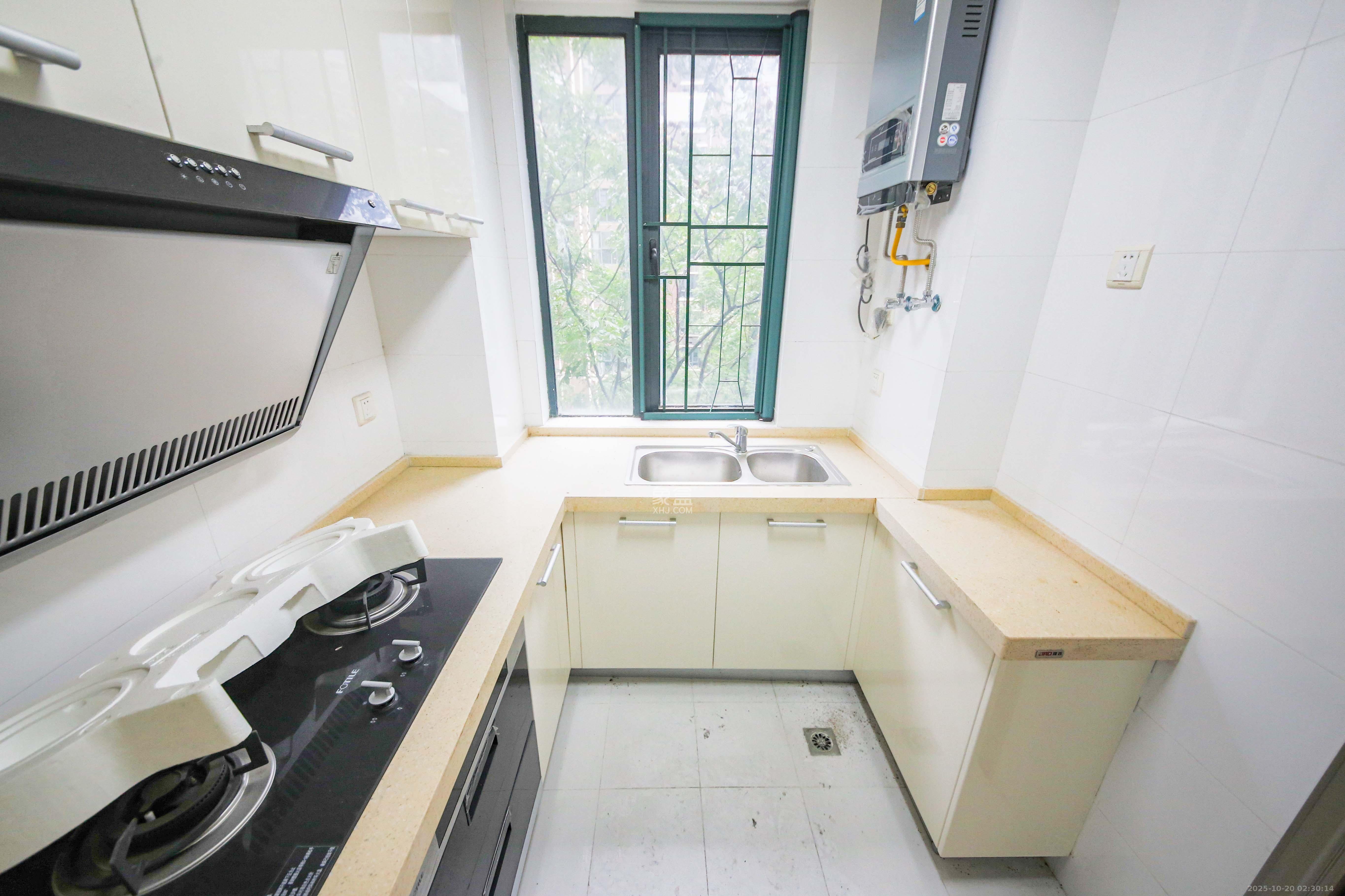 长沙欧洲城 3室2厅1卫 168.0万 长沙欧洲城 3室2厅1卫 168.0万厨房